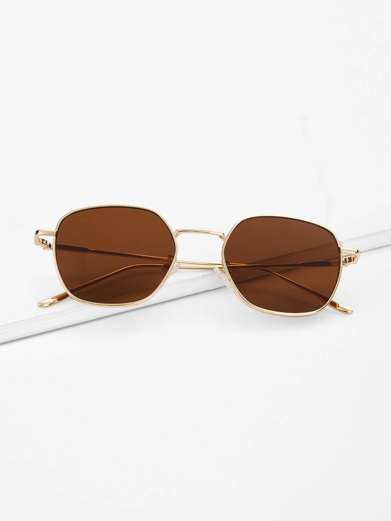 Metal Frame Tinted Lens Sunglasses