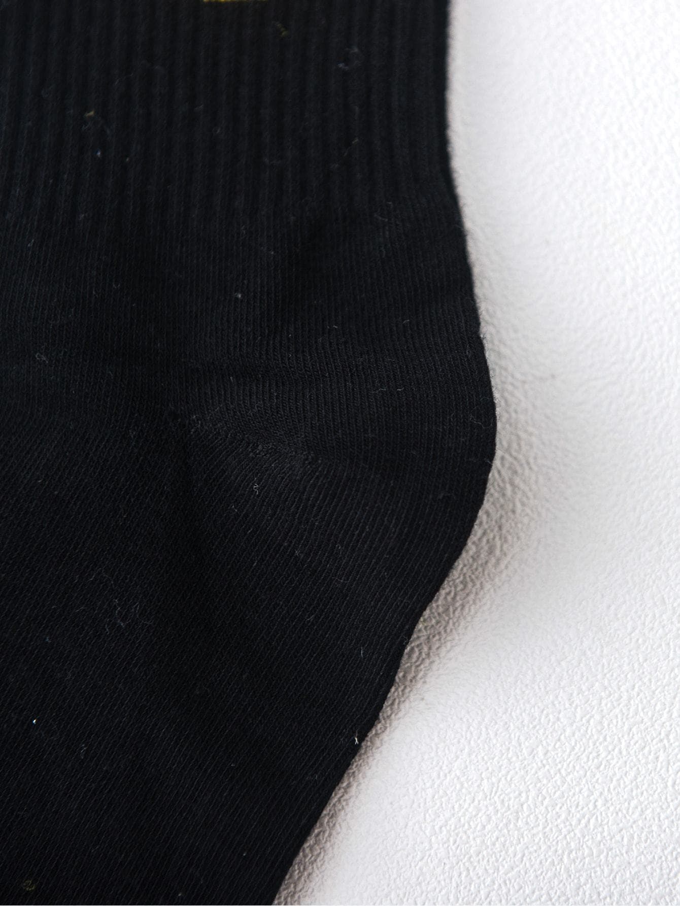 Black Smile Letter Print Socks 1pair