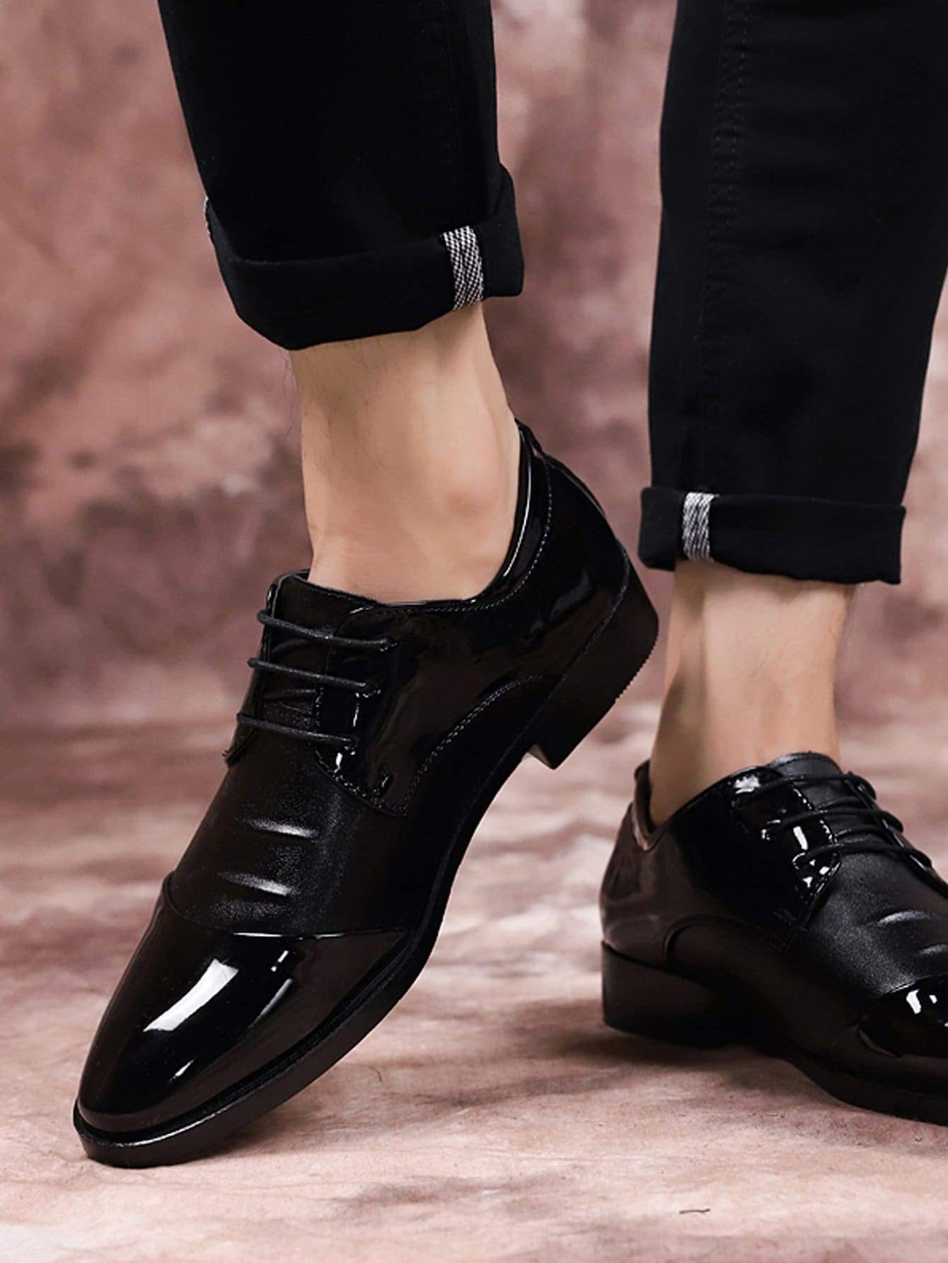 Black Lace Up Low Top Oxfords
