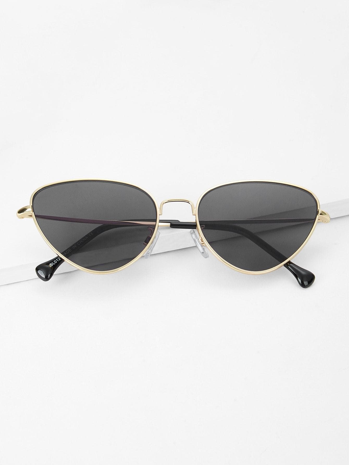 Black Metal Frame Tinted Lens Sunglasses