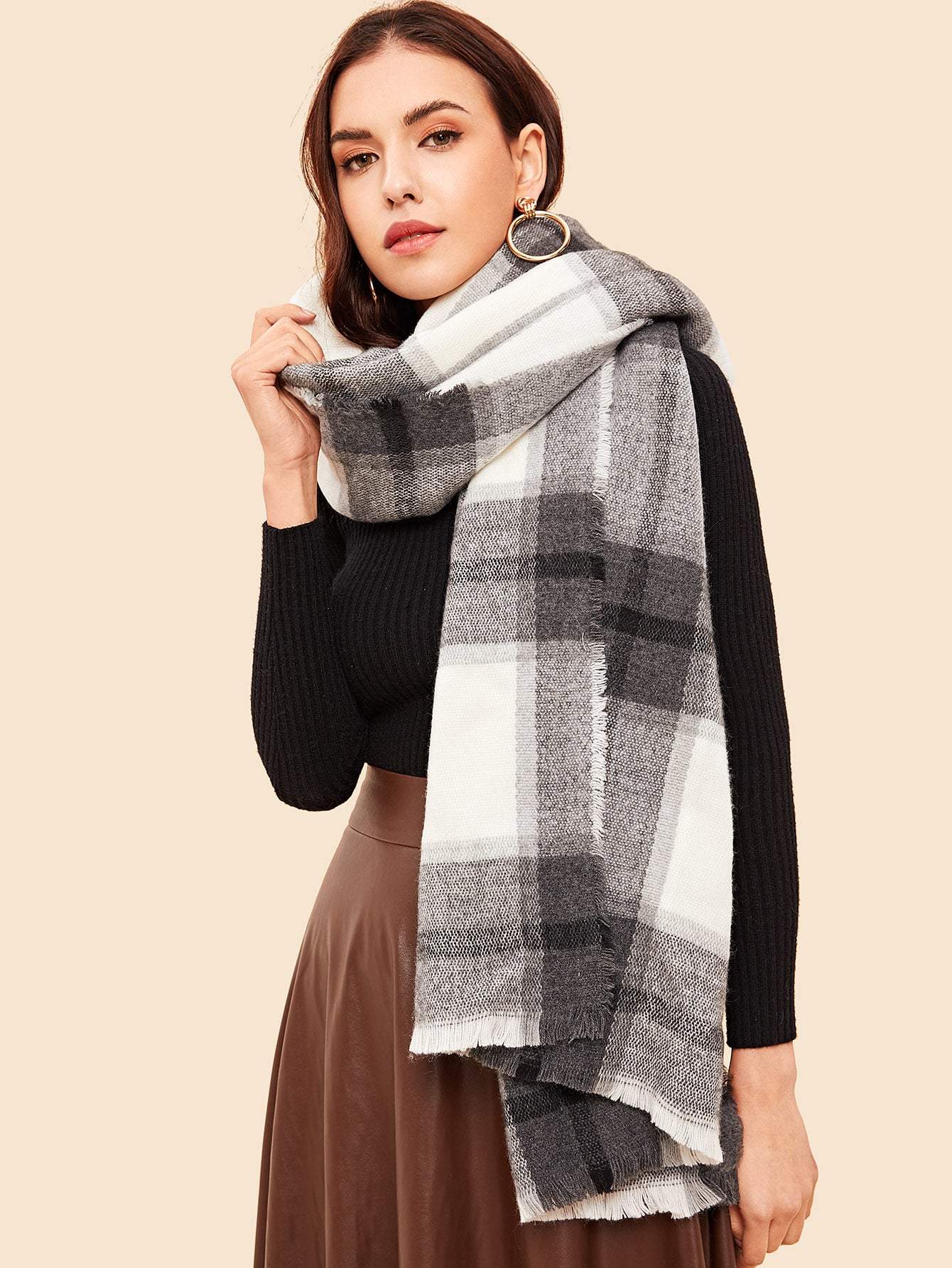 Frayed Trim Plaid Multicolor Scarf