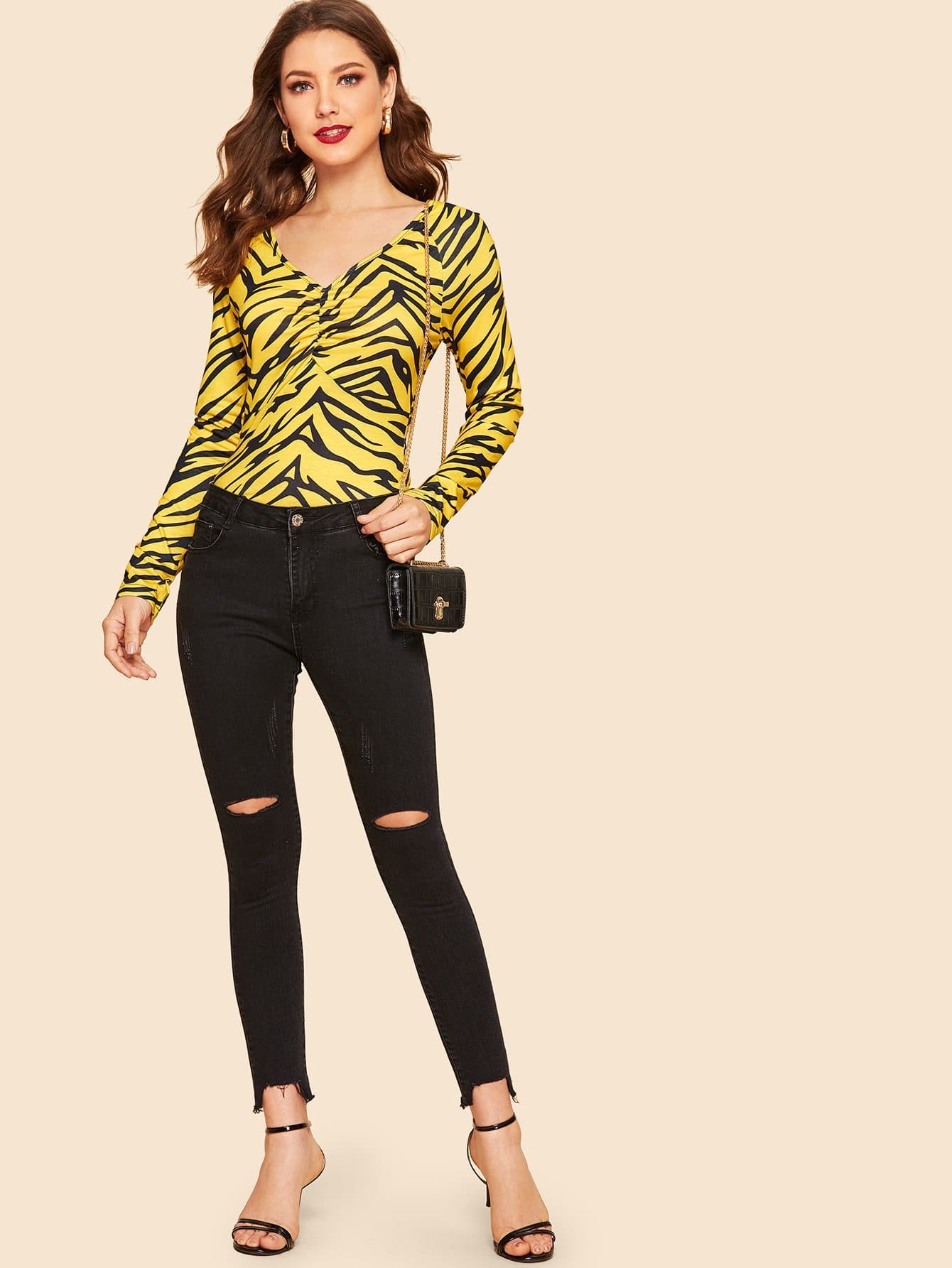 V Neck Ruched Front Raglan Sleeve Tiger Print Top
