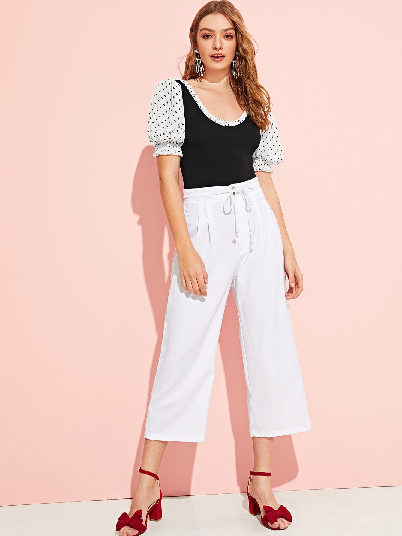 Black Scoop Neck Shirred Panel Heart Puff Sleeve Bodysuit Top