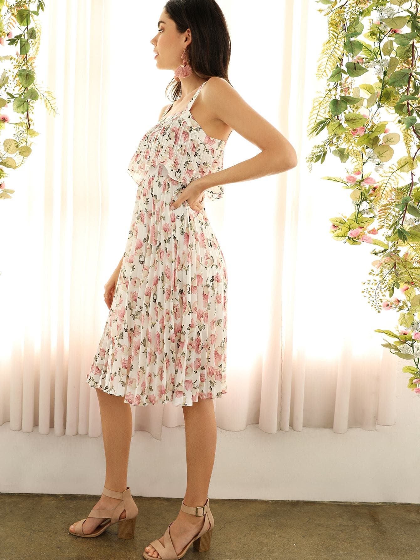 Polyester Sleeveless Floral Print Pleated Ruffle Thick Strap Dress