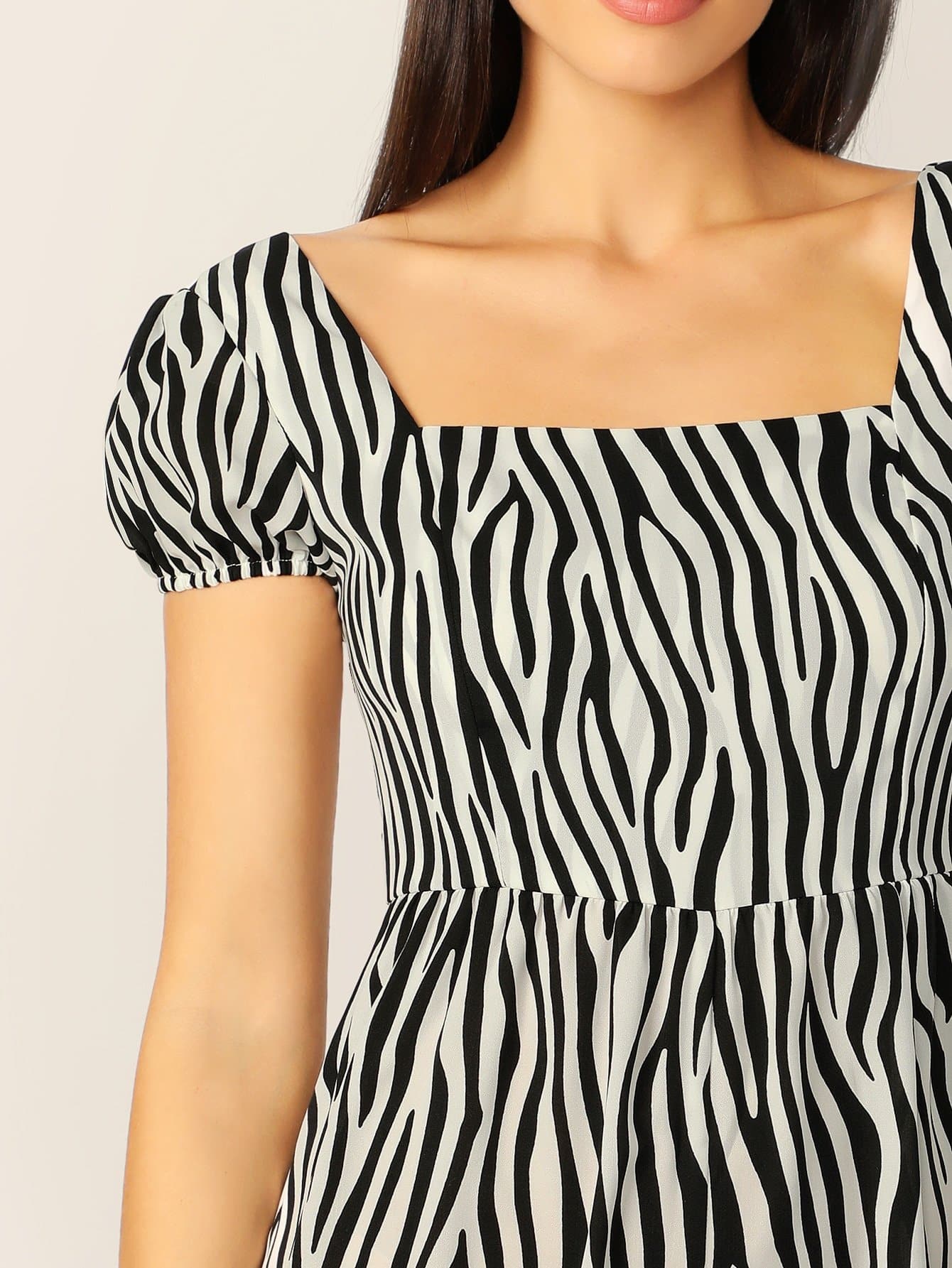Black and White Square Neck Zip Back Backless Puff Sleeve Zebra Pattern Romper