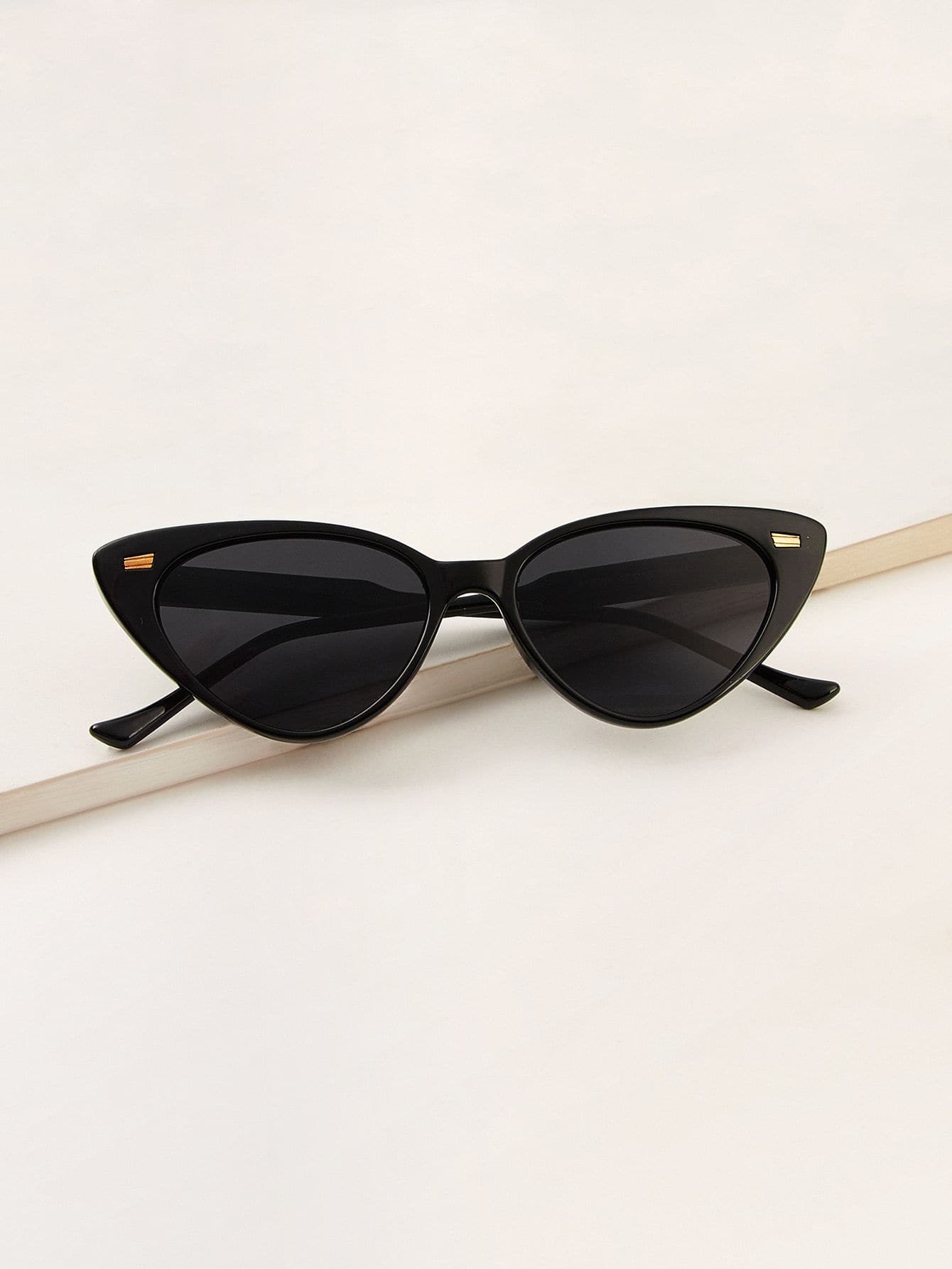 Black Metal Detail Cat Eye Sunglasses