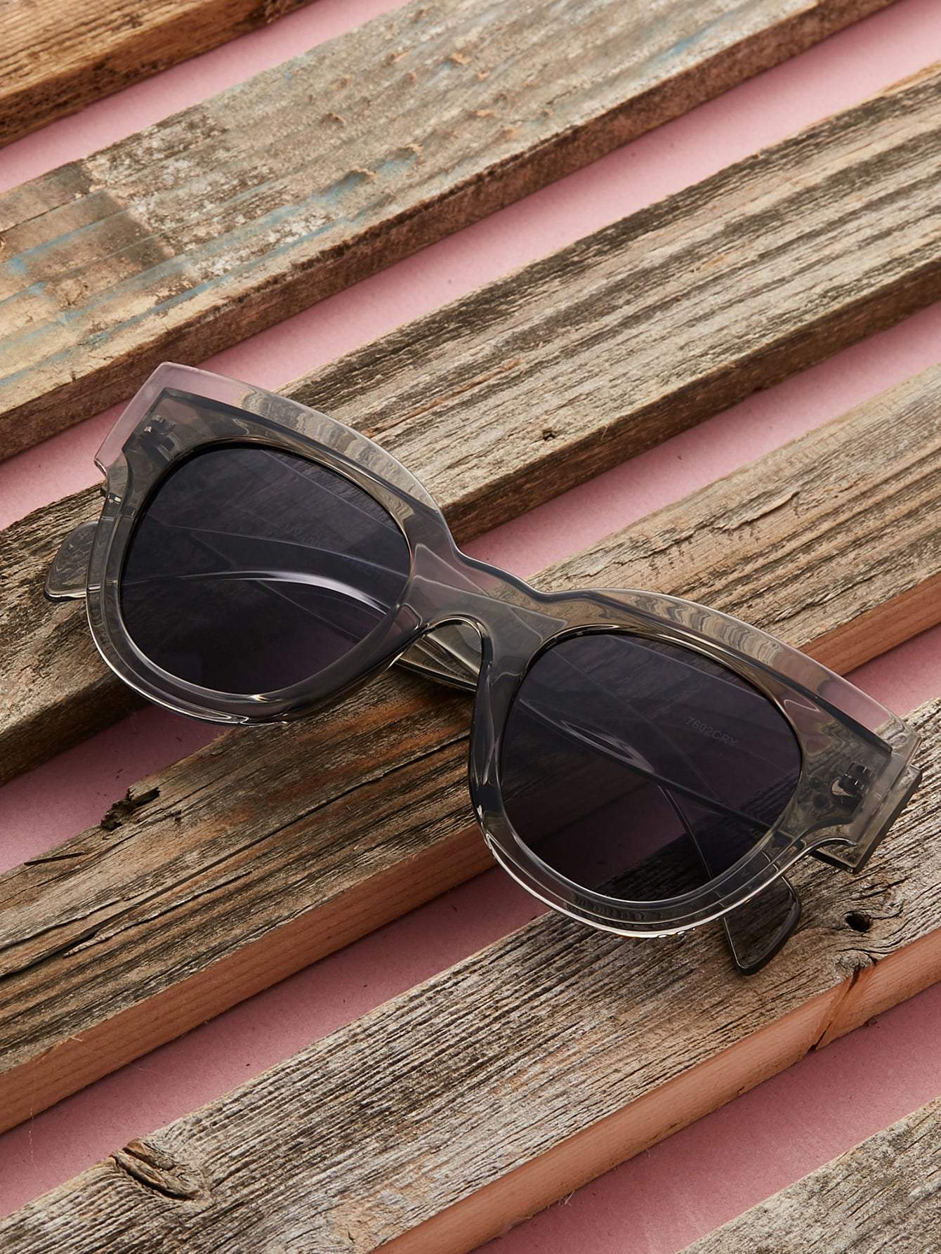 Large Wayfarer Style Clear Acrylic Sunglasses