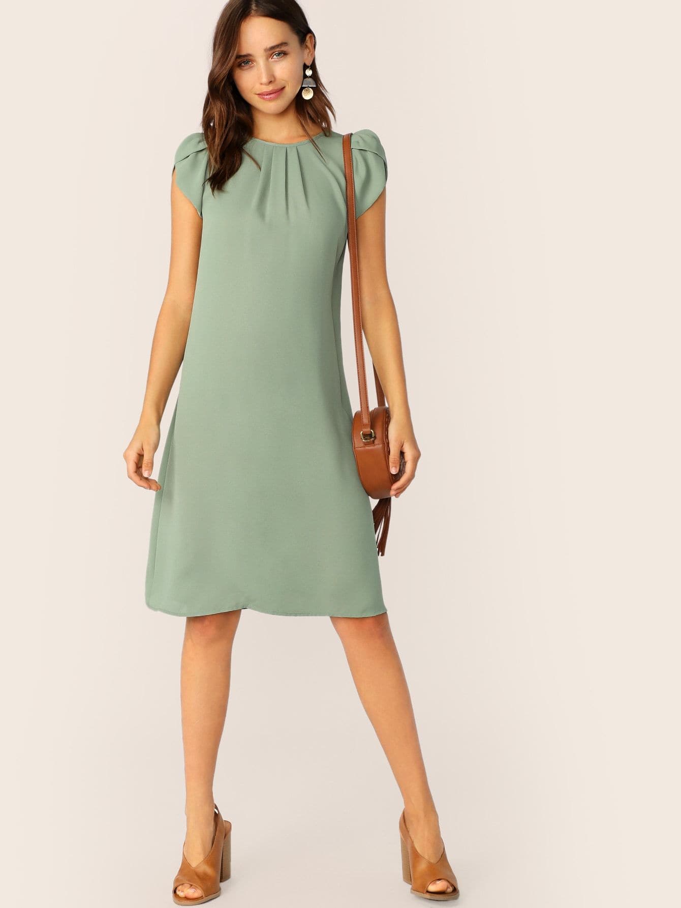 Green Round Neck Petal Sleeve Pleated Front Dress