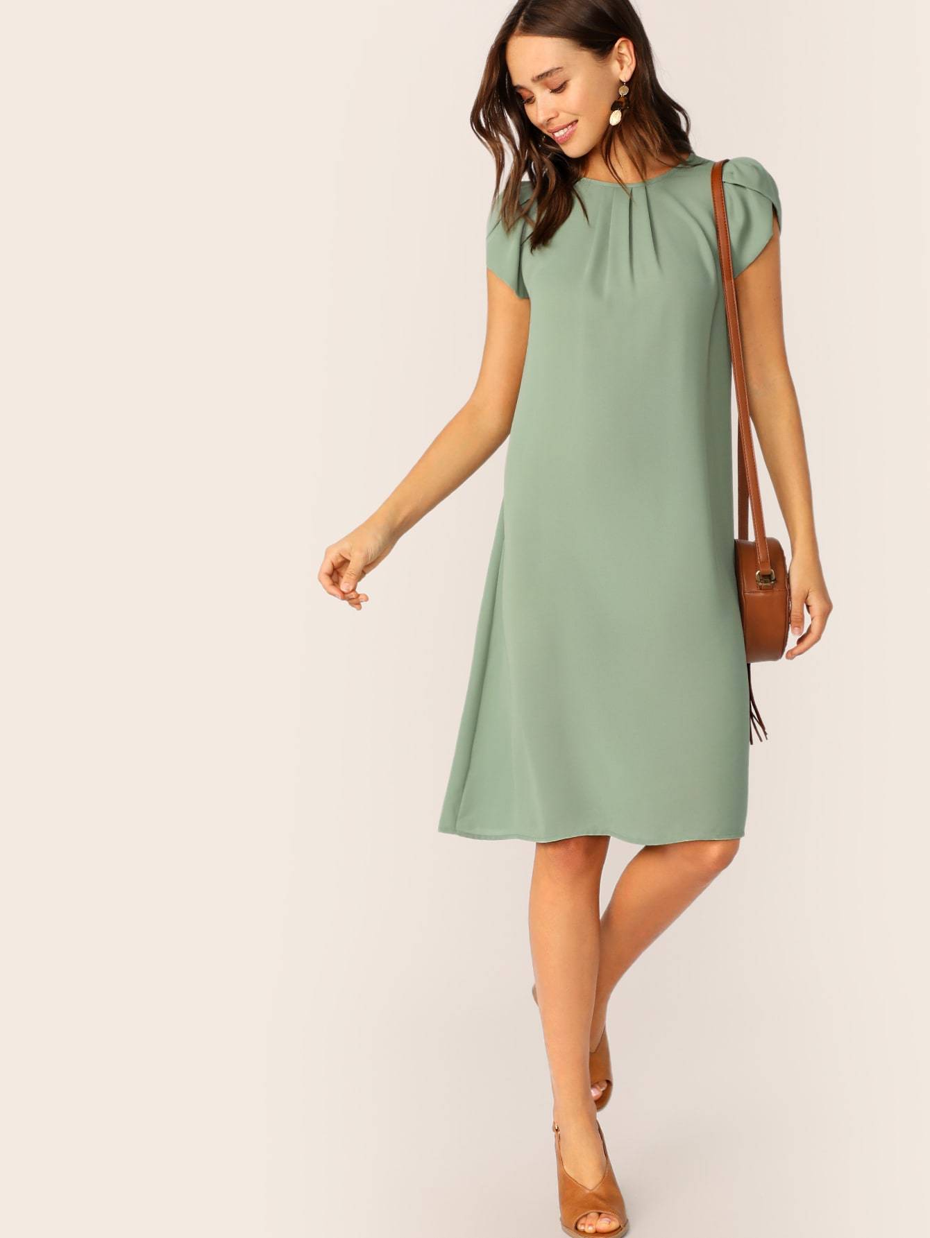Green Round Neck Petal Sleeve Pleated Front Dress