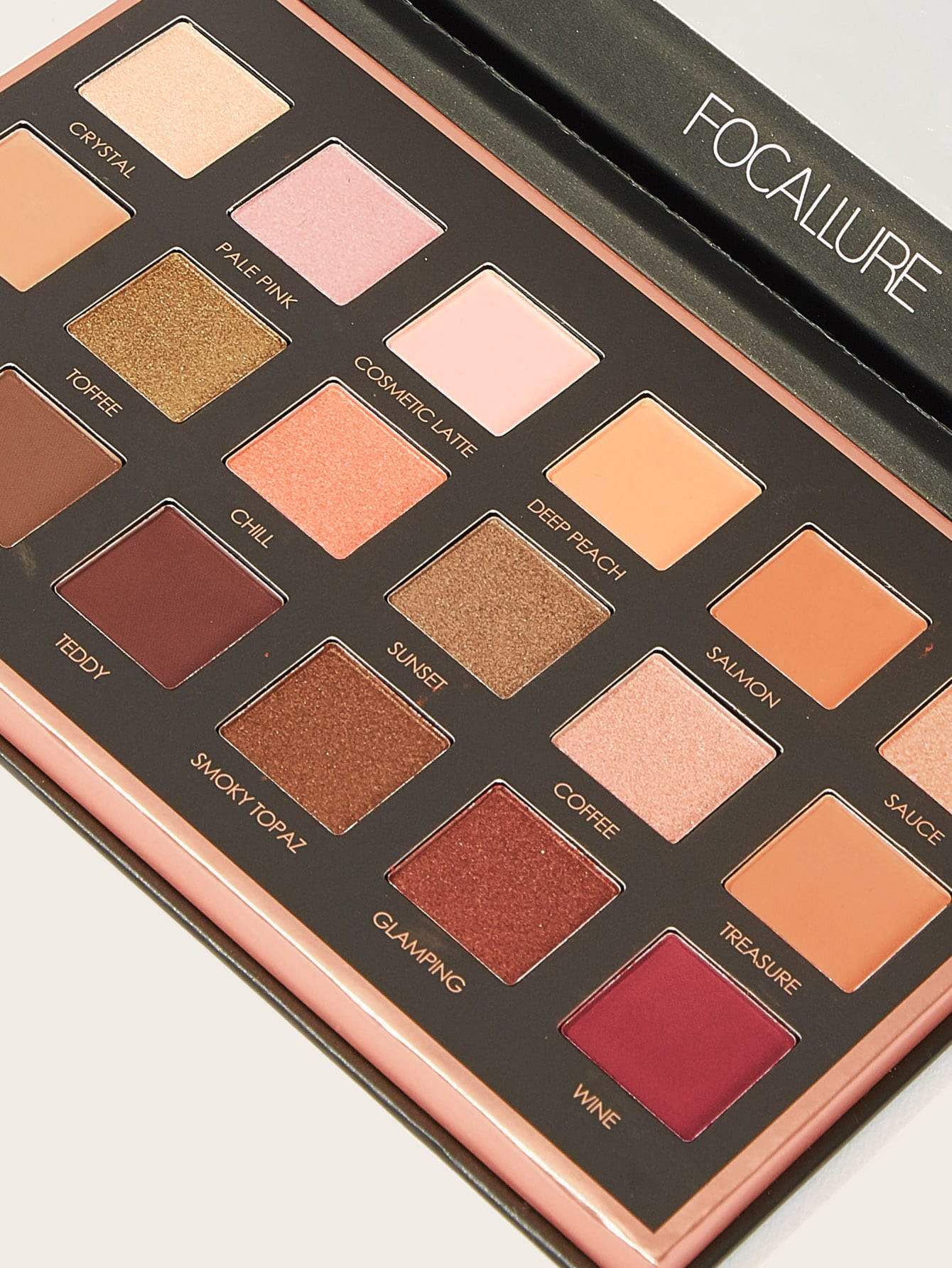 18 Colors Eyeshadow Palette