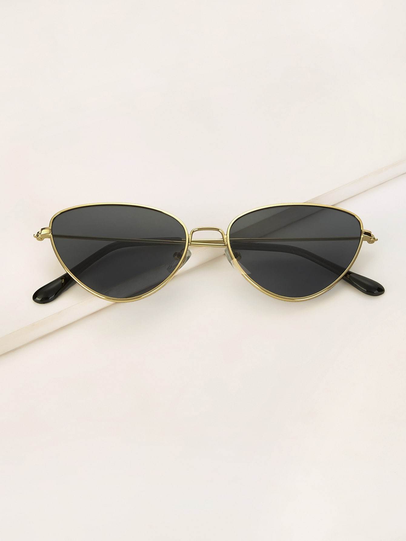 Black Cat Eye Metal Frame Sunglasses