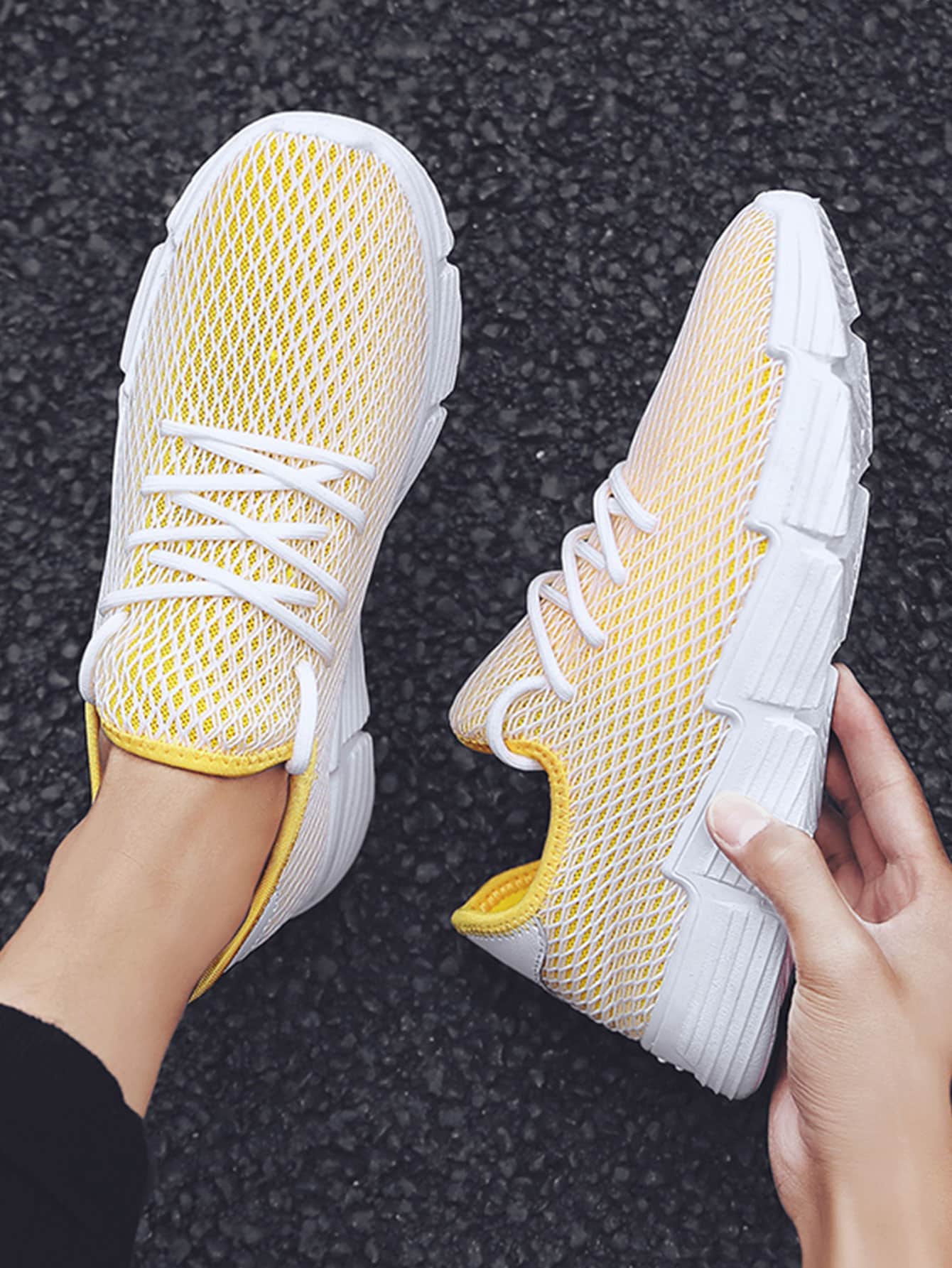 Round Toe Lace-up Front Mesh Trainers Shoes