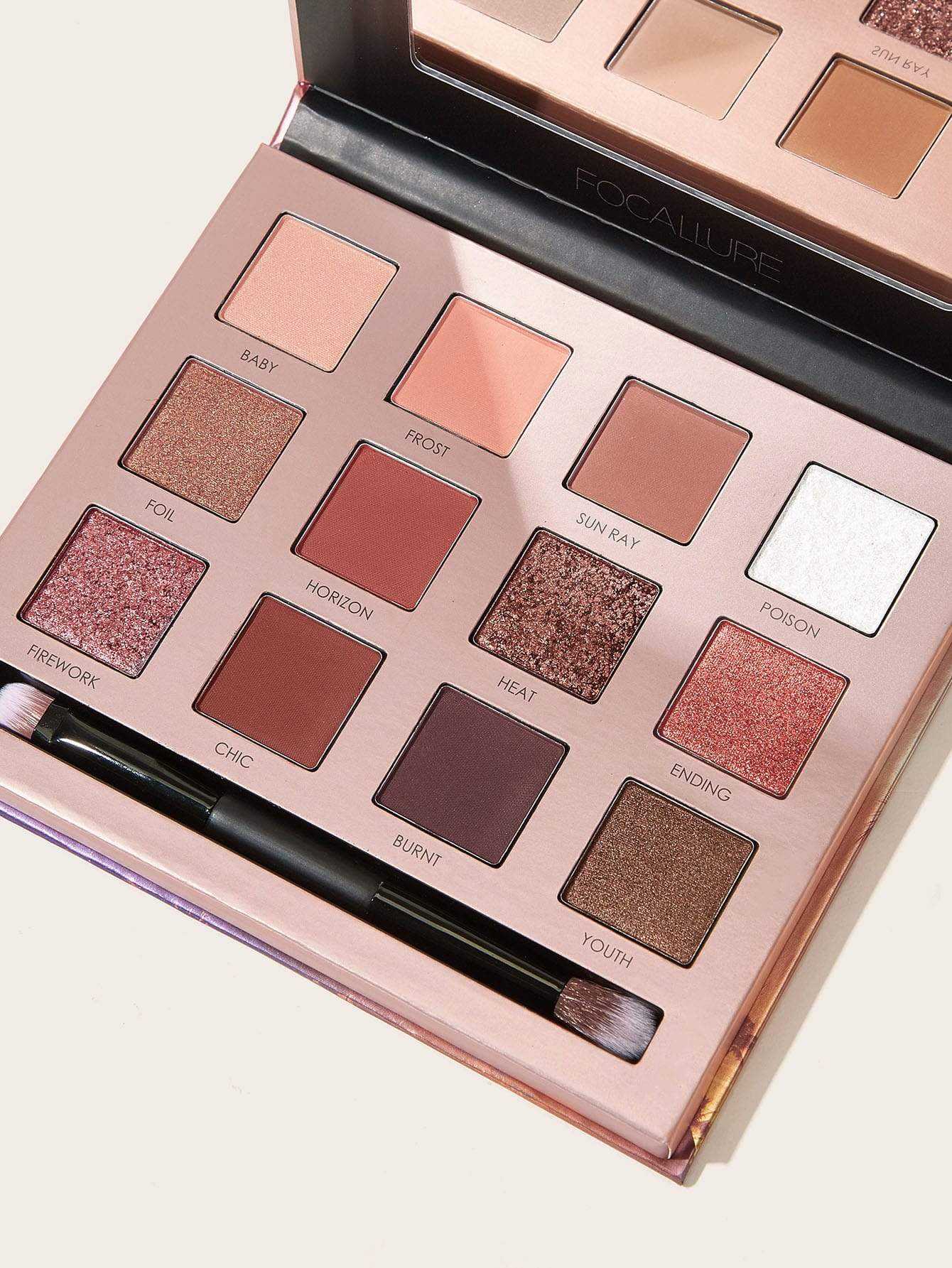 12 Colors Eyeshadow Palette With Brush 2pcs