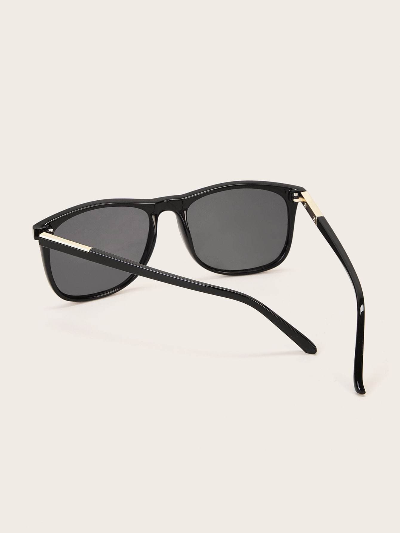 Black Solid Frame Flat Lens Sunglasses