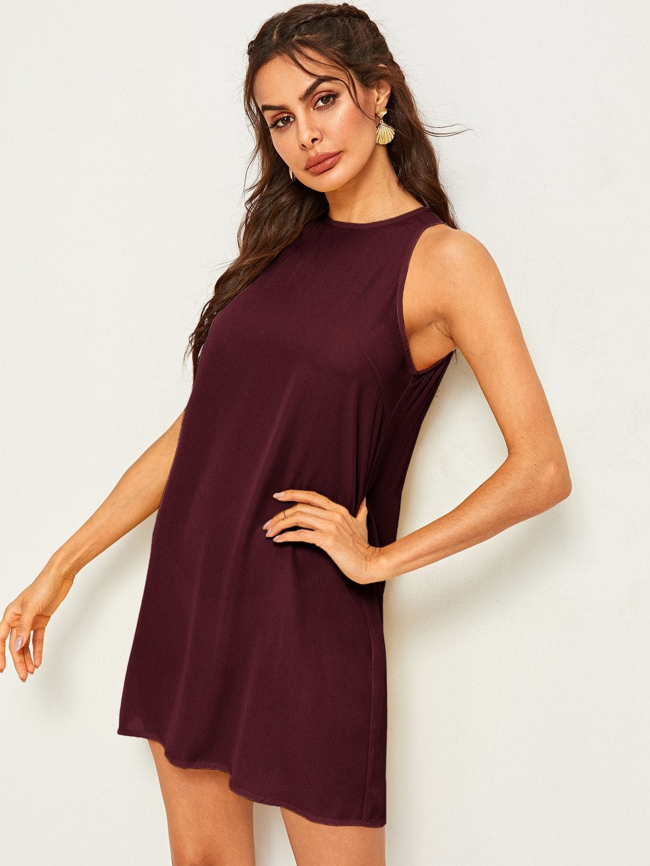 Round Neck Sleeveless Solid Keyhole Back Dress