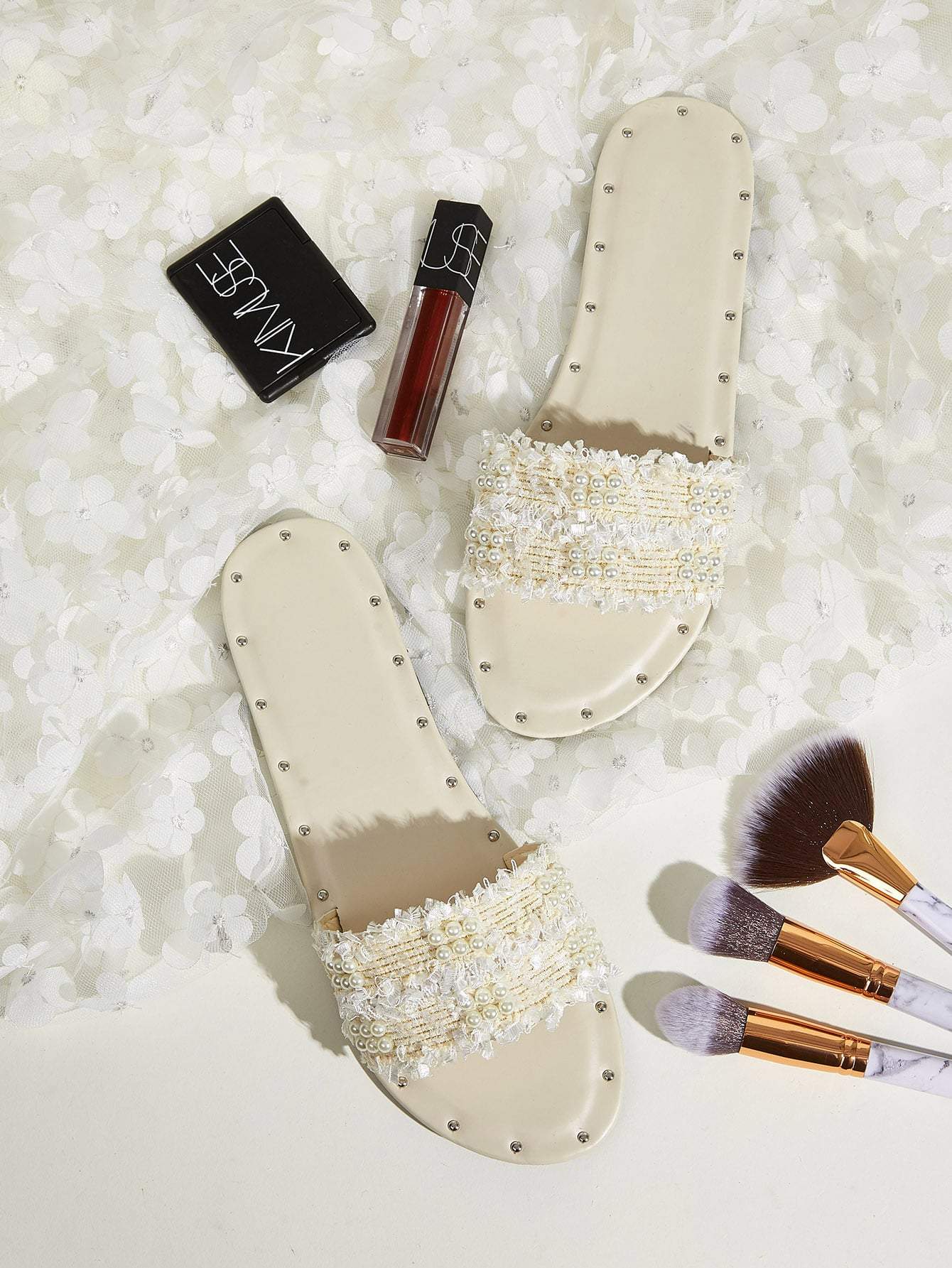 Beige Faux Pearl Decor Open Toe Flat Sliders Slippers