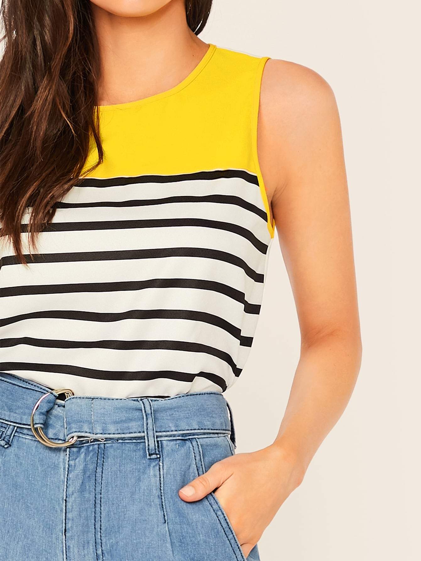 Colorblock Scallop Hem Striped Top