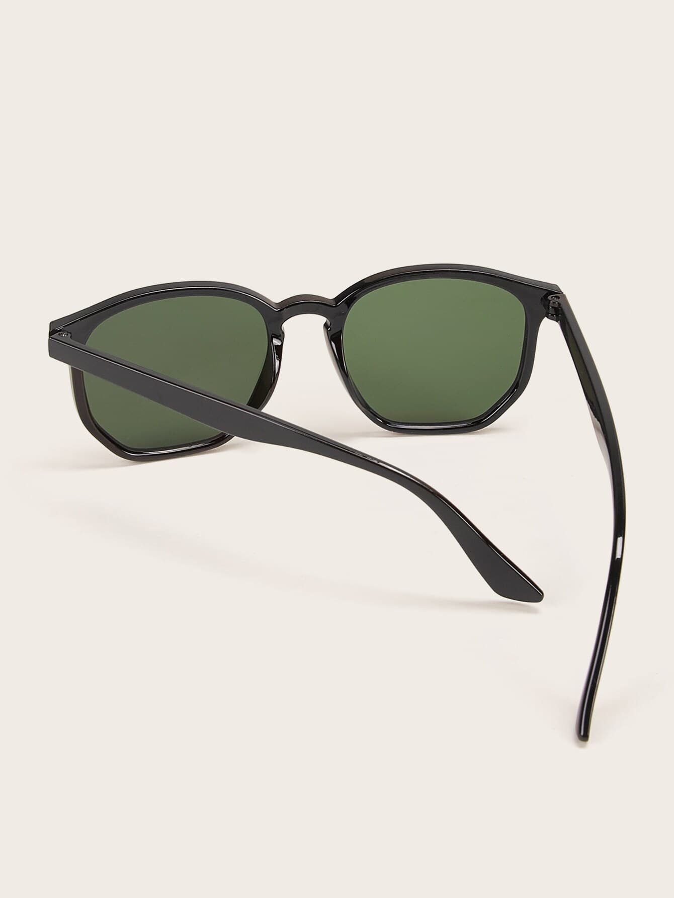 Black Rivet Decor Flat Lens Sunglasses