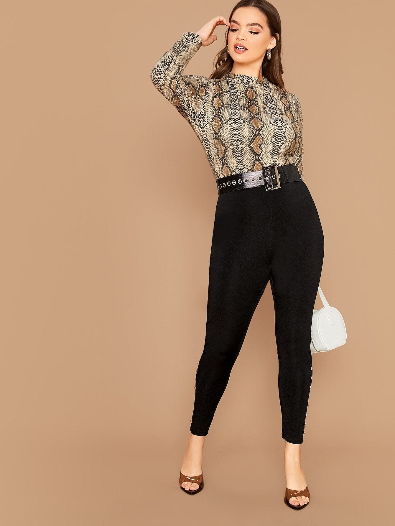 Black Plus Size Slim Fit Studded Detail Leggings