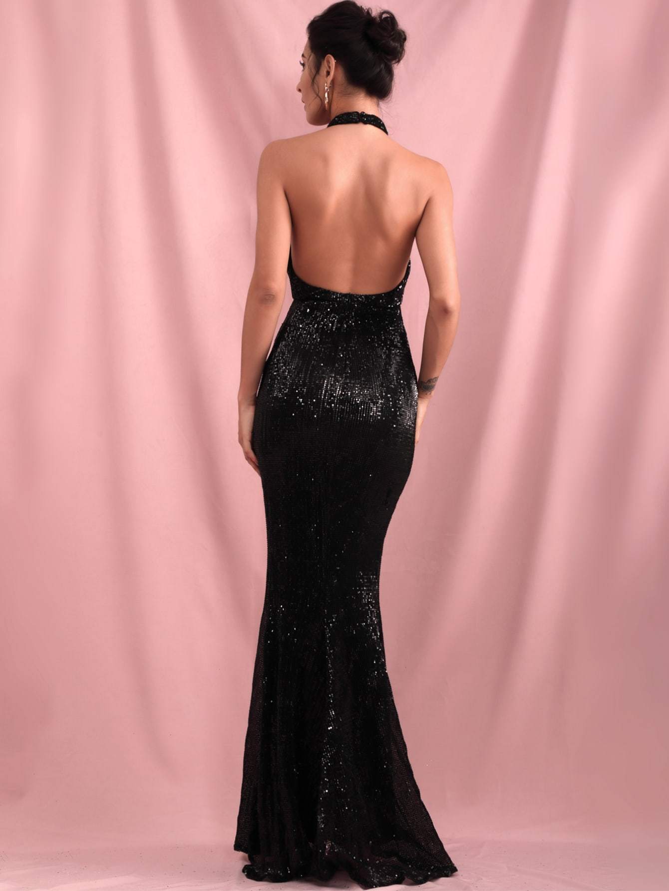 Black Sleeveless Halterneck Backless Split Thigh Sequin Slim Fit Prom Dress