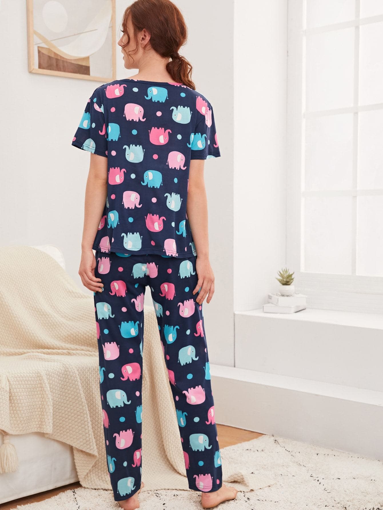 Round Neck Cartoon Elephant Graphic Pyjama Sleepwear Set With Eye Cover