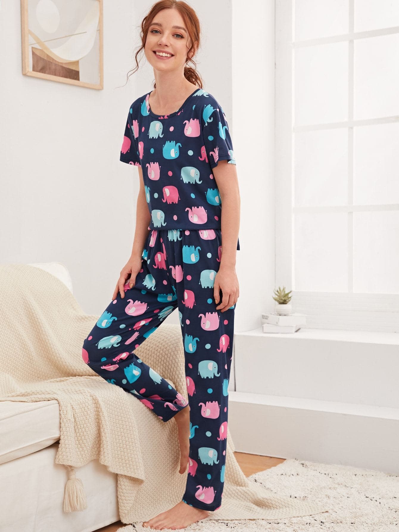 Round Neck Cartoon Elephant Graphic Pyjama Sleepwear Set With Eye Cover