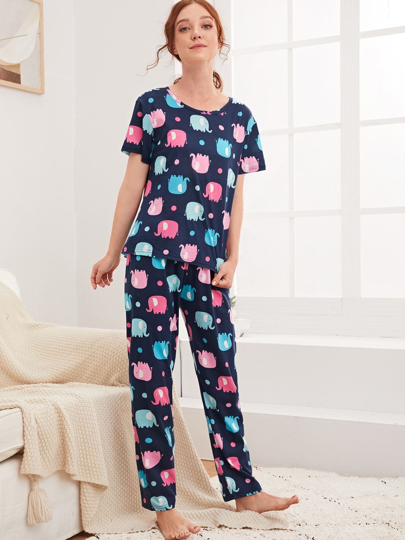 Round Neck Cartoon Elephant Graphic Pyjama Sleepwear Set With Eye Cover