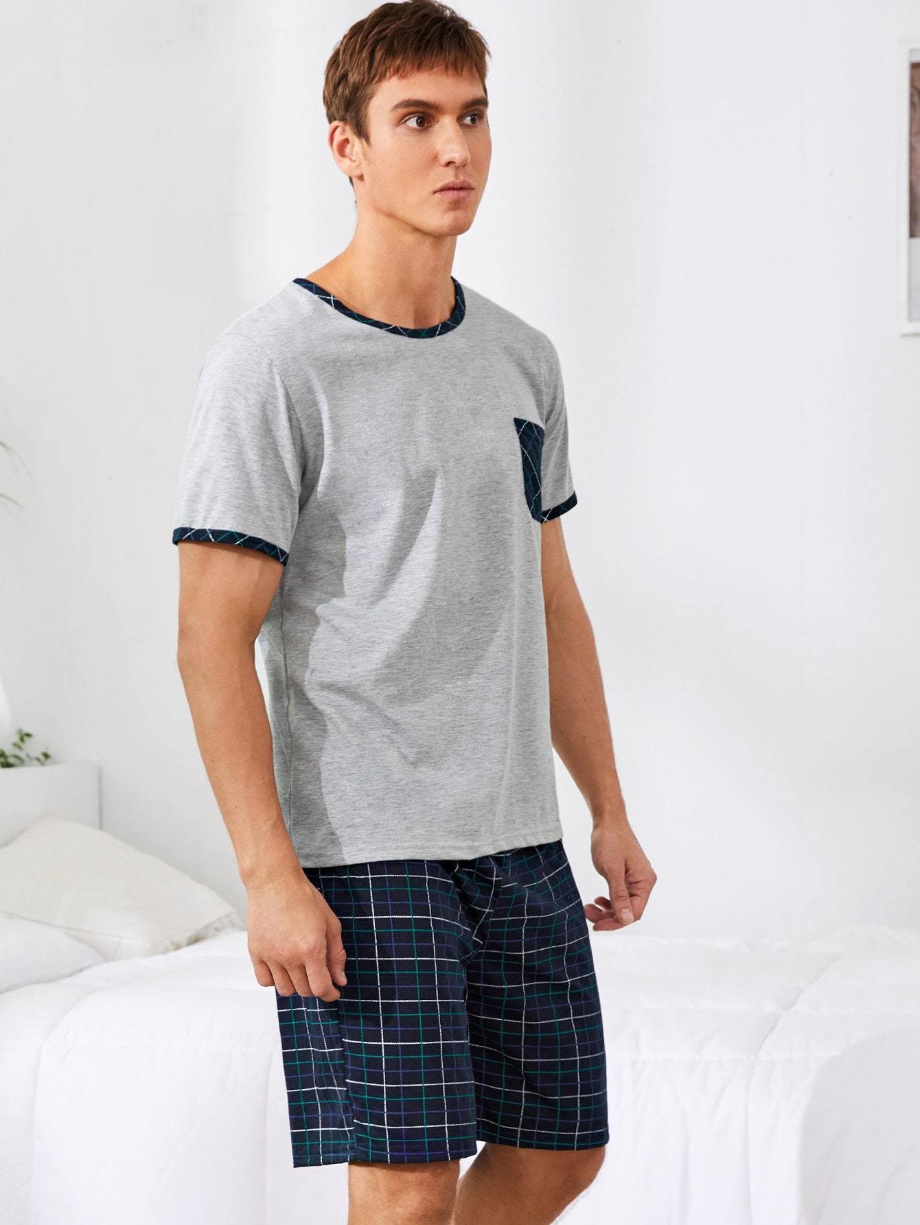 Round Neck Plaid Short Sleeve top and Shorts Pyjama Sleepwear Set