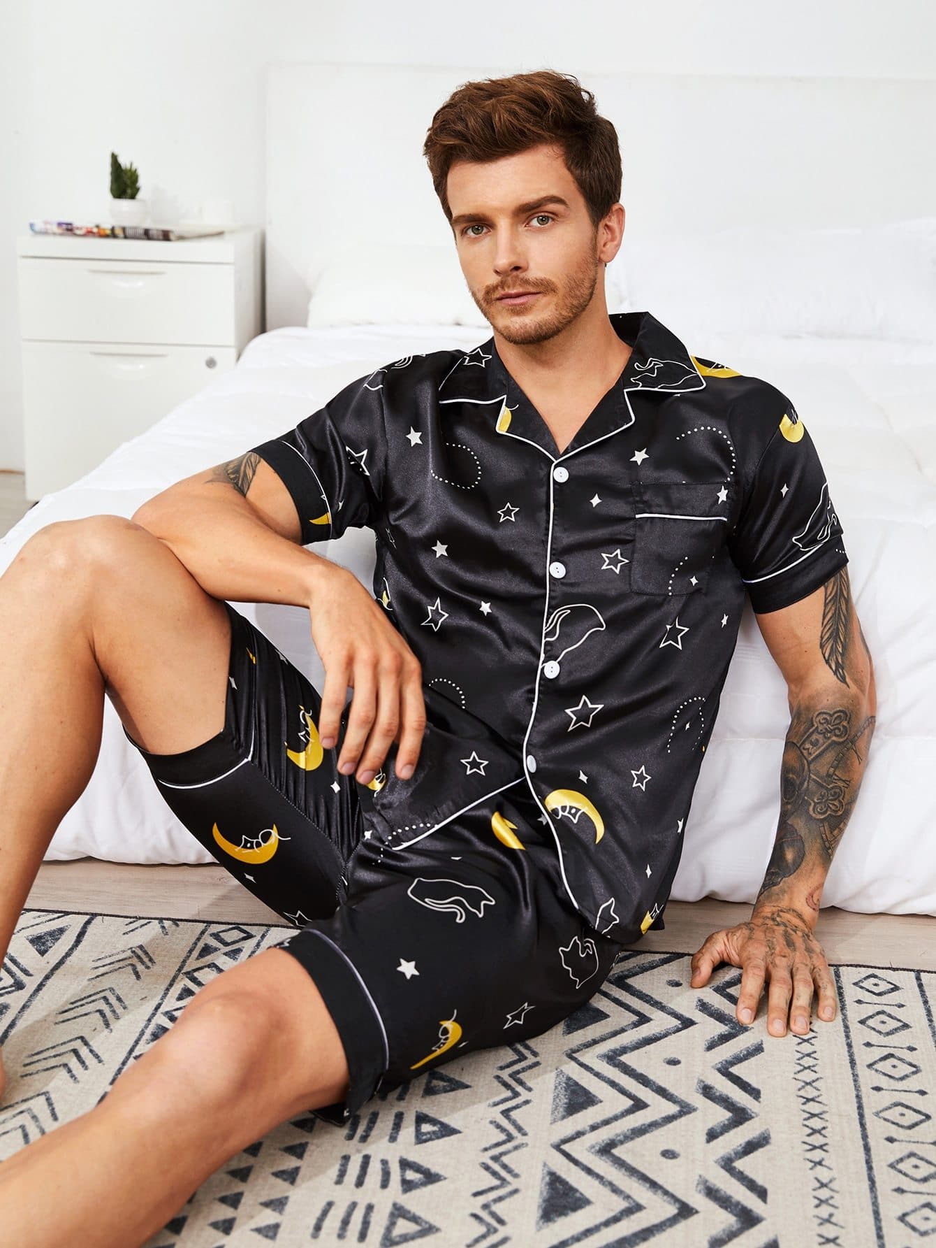 Lapel Neck Galaxy Print Satin Pyjama Sleepwear Set