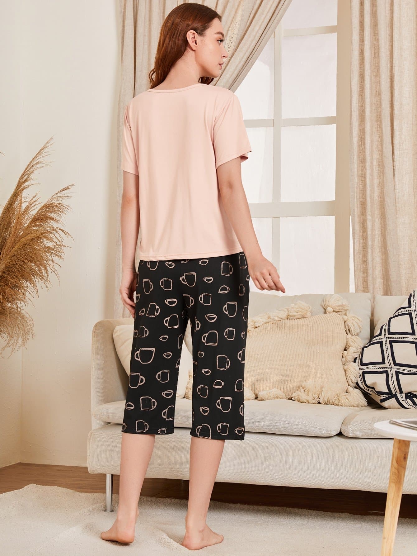 Round Neck Short Sleeve Letter and Cups Print Pyjama Sleepwear Set