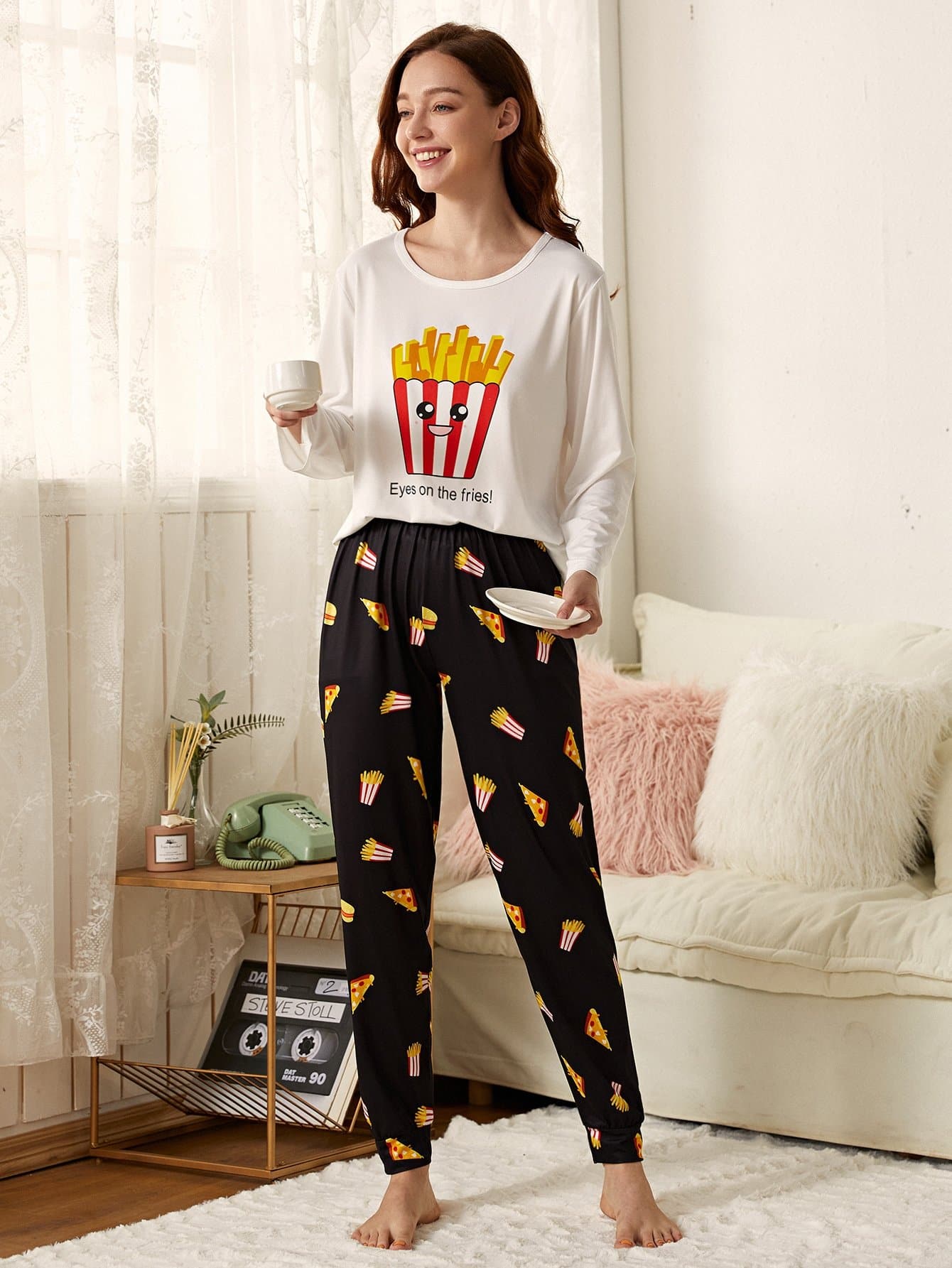 Black White Round Neck Slogan & Cartoon Graphic Pyjama Sleepwear Set