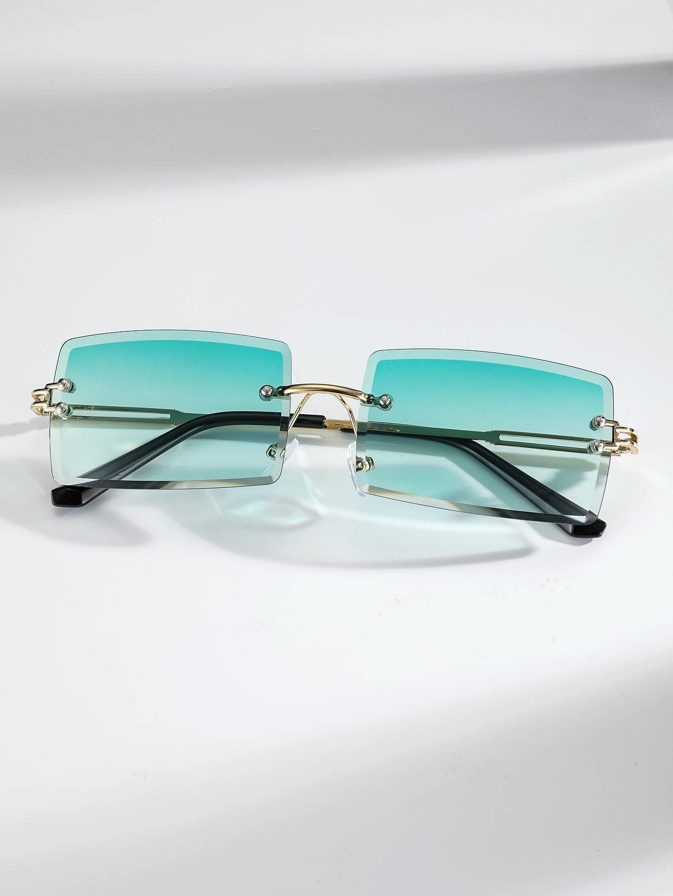 Square Rivet Decor Rimless Sunglasses