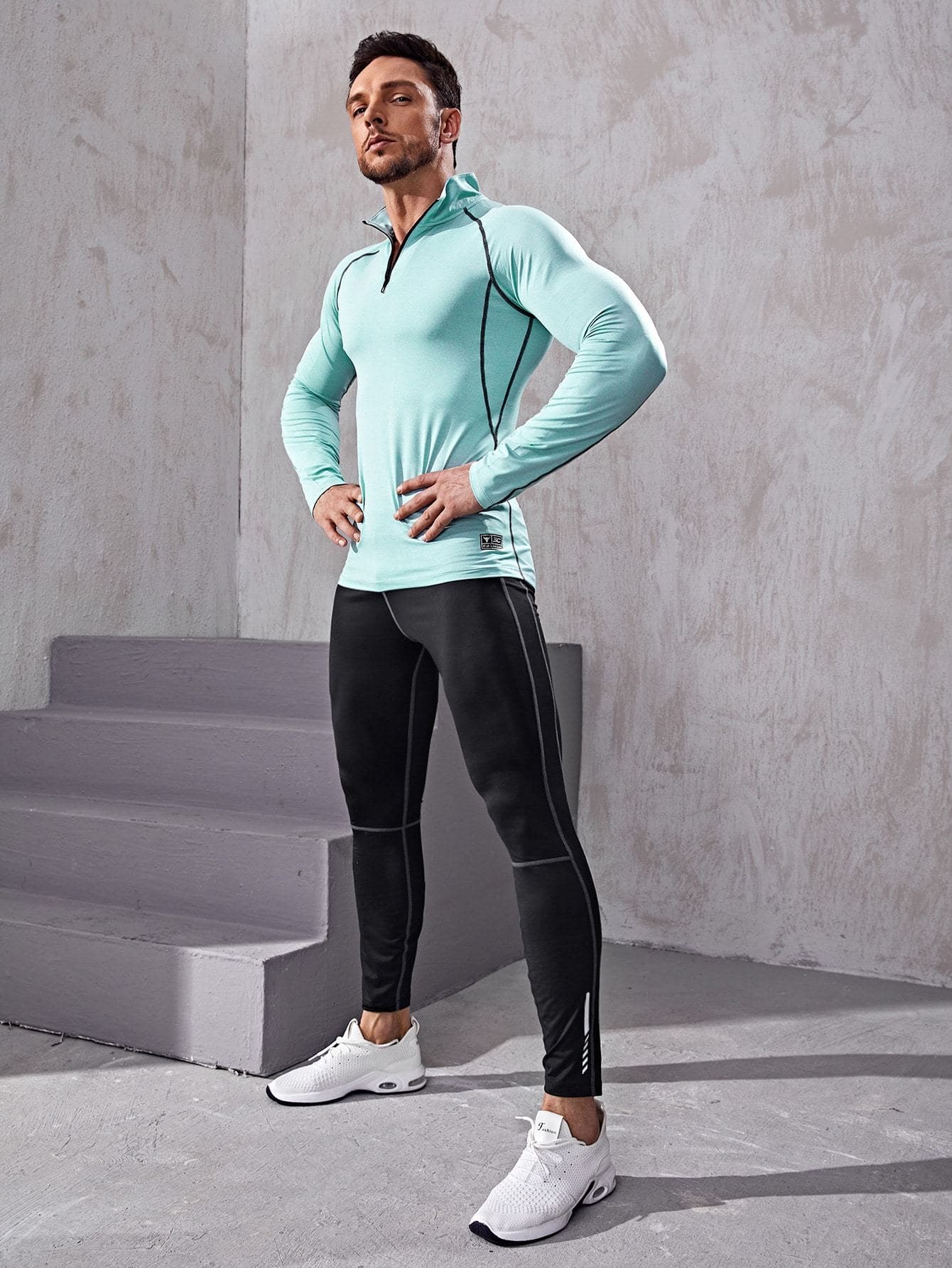 Zipper Sports Top With Letter Graphic Leggings