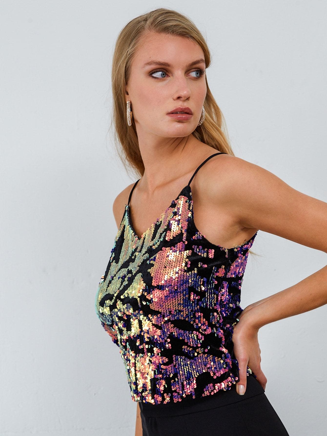 Spaghetti Strap Slim Fit Sequin Crop Top