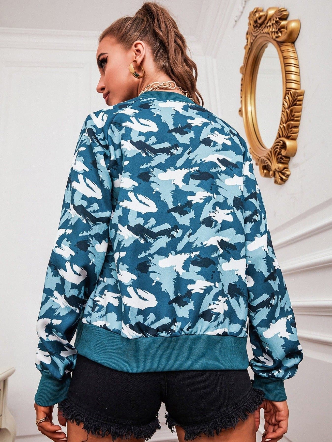 Baseball Collar Camo Print Zip-up Bomber Jacket