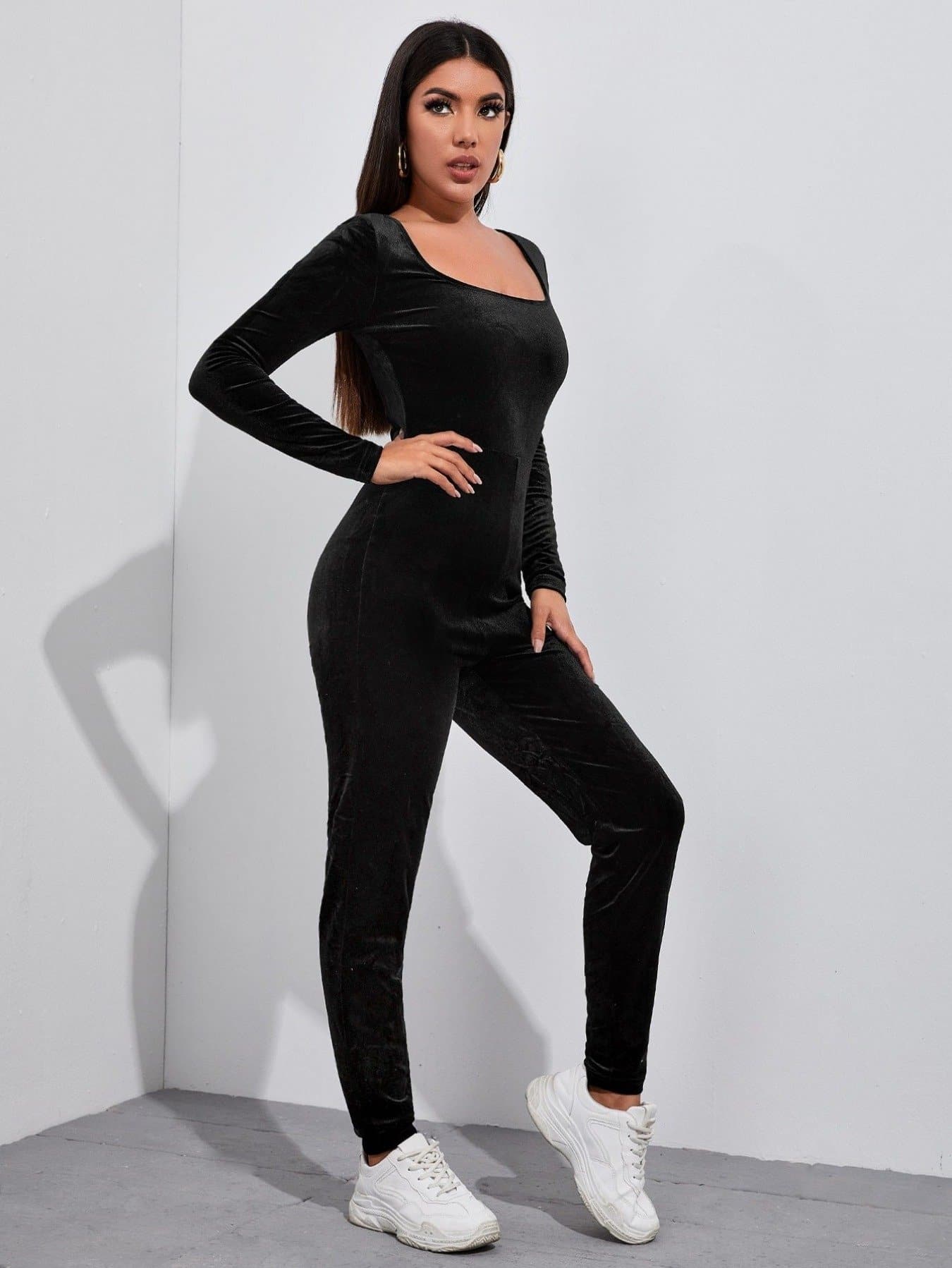 Scoop Neck Skinny High Wasit Velvet Jumpsuit