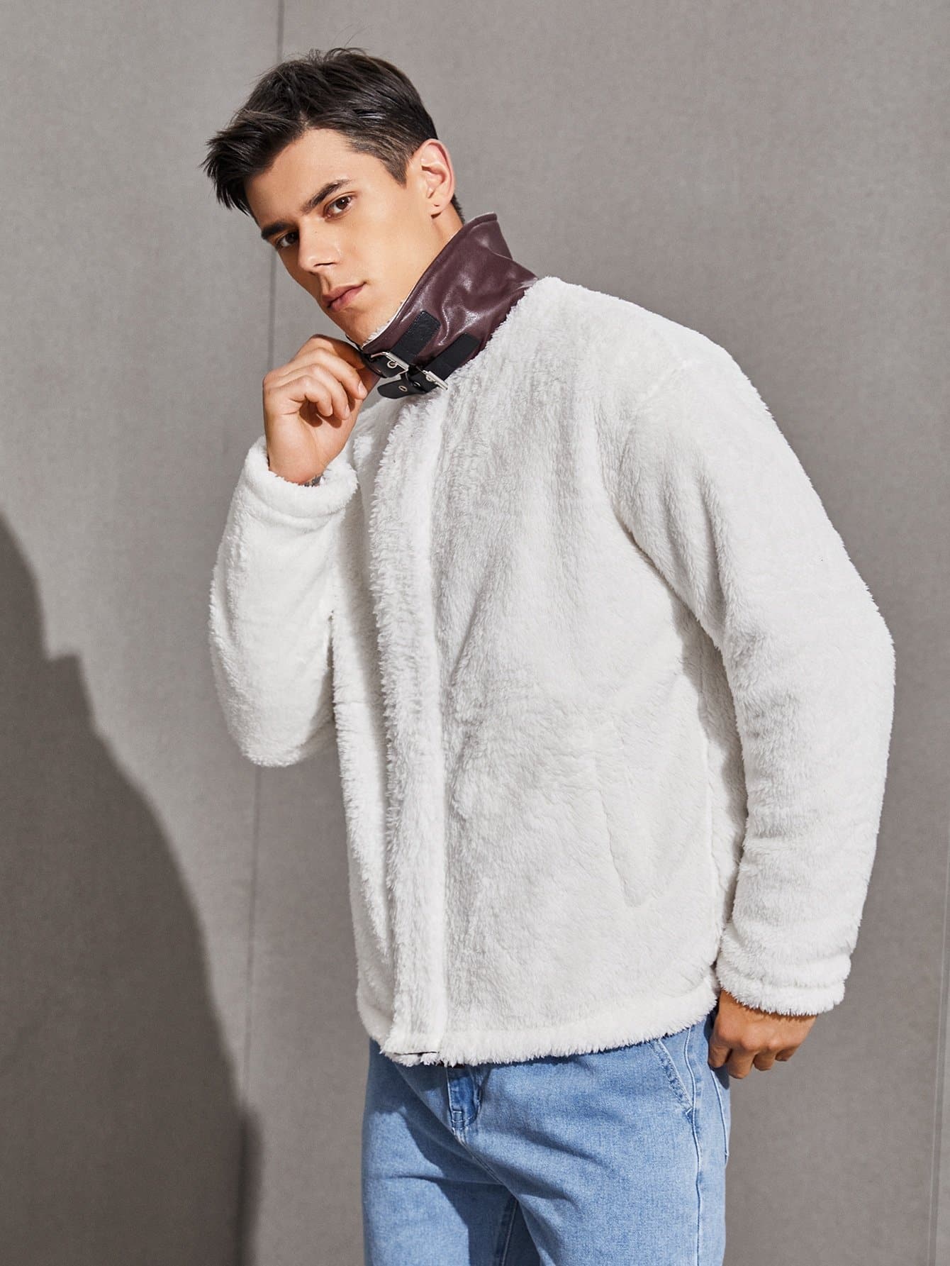 White Drop Shoulder Buckle Strap Zip Up Teddy Jacket