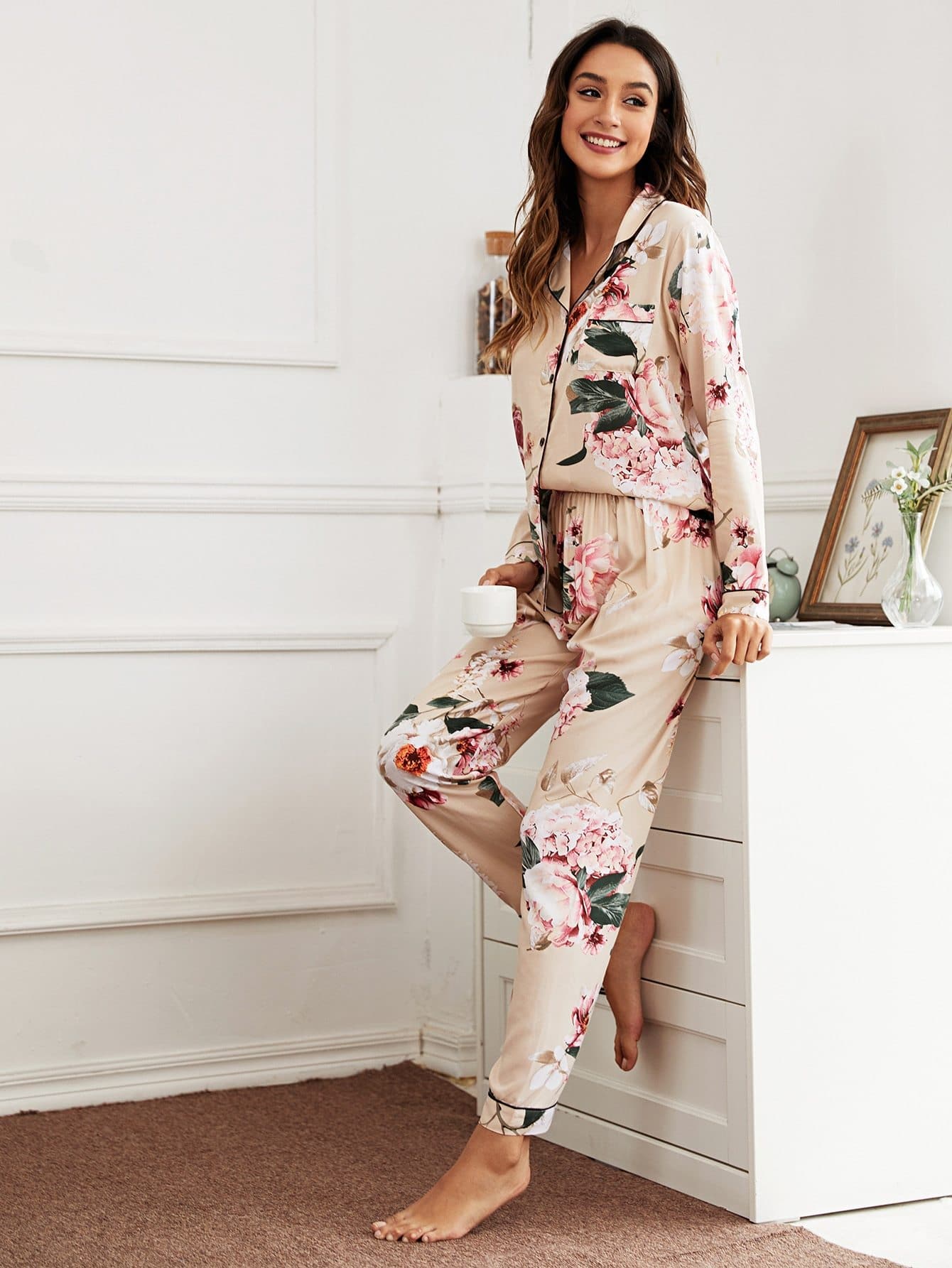 Button Front Floral Lapel Collar Pyjama Sleepwear Set
