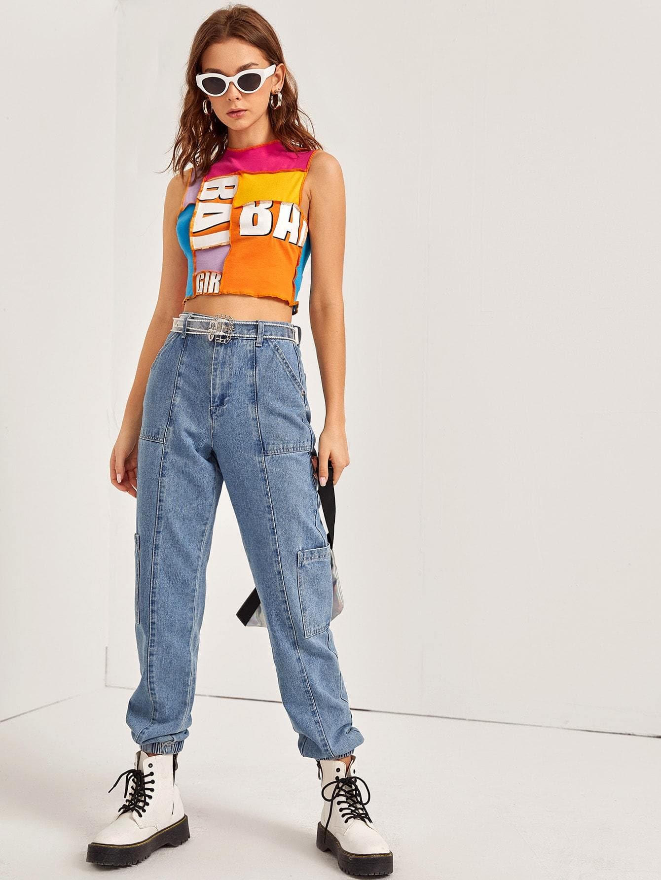 Round Neck Contrast Stitch Letter Graphic Colorblock Slim Fit Tank Top