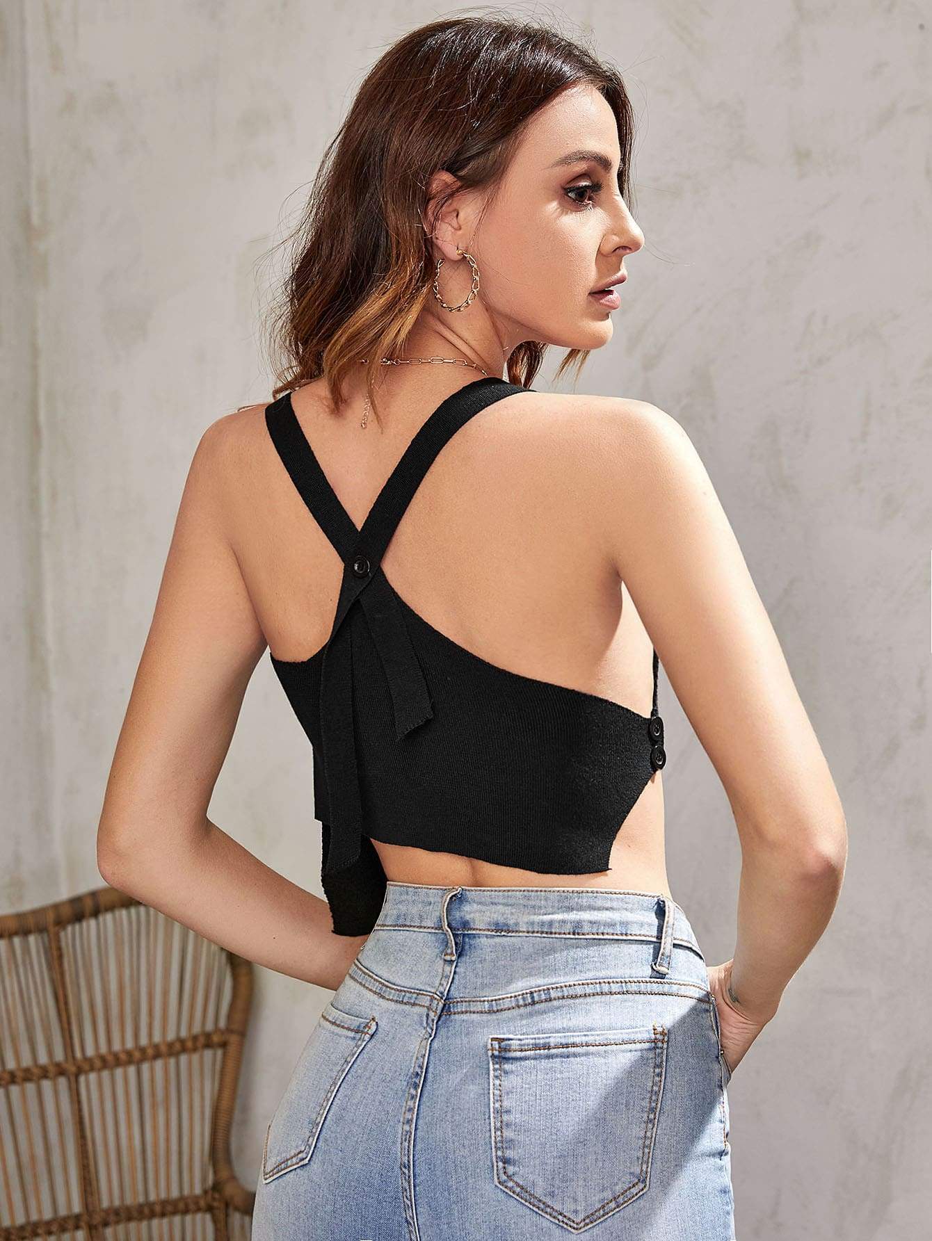 Black Sleeveless Asymmetrical Hem Crop Knit Cami Top