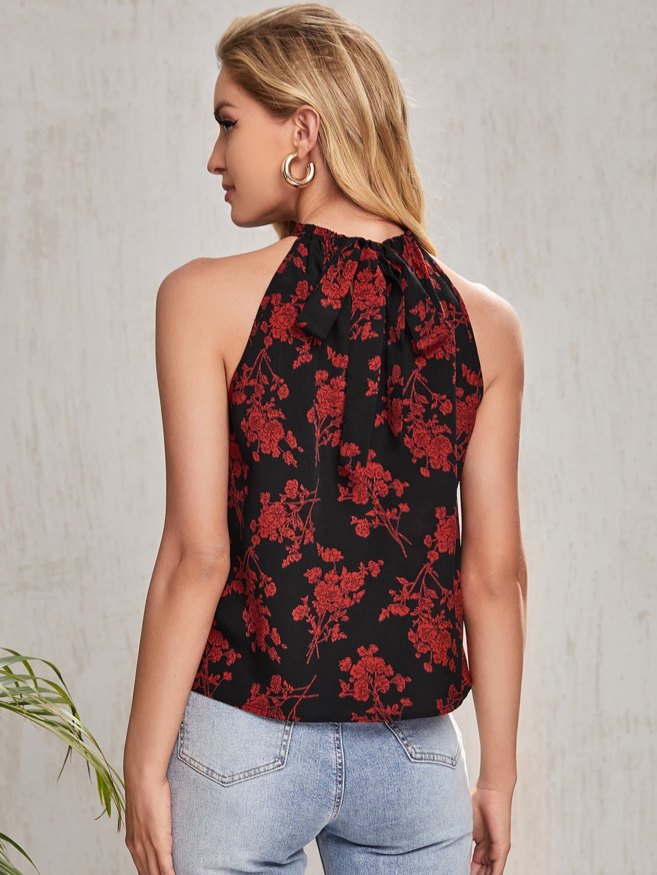 Tie Back Floral Print Halter Top