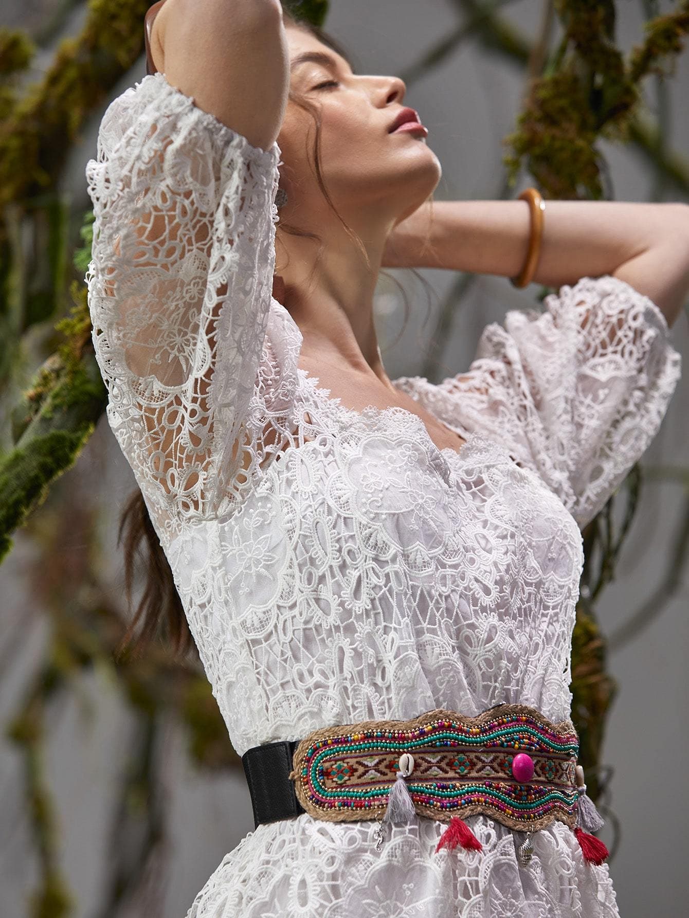 White Square Neck Lantern Sleeve Lace Dress Without Belt