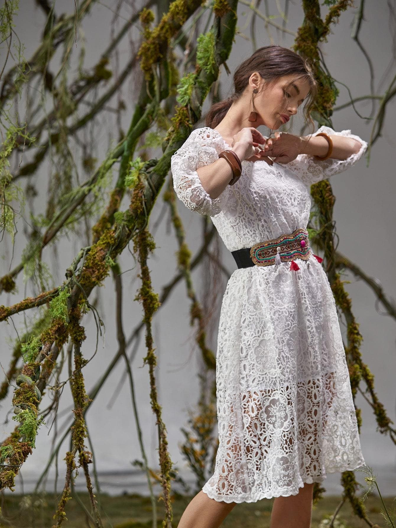 White Square Neck Lantern Sleeve Lace Dress Without Belt