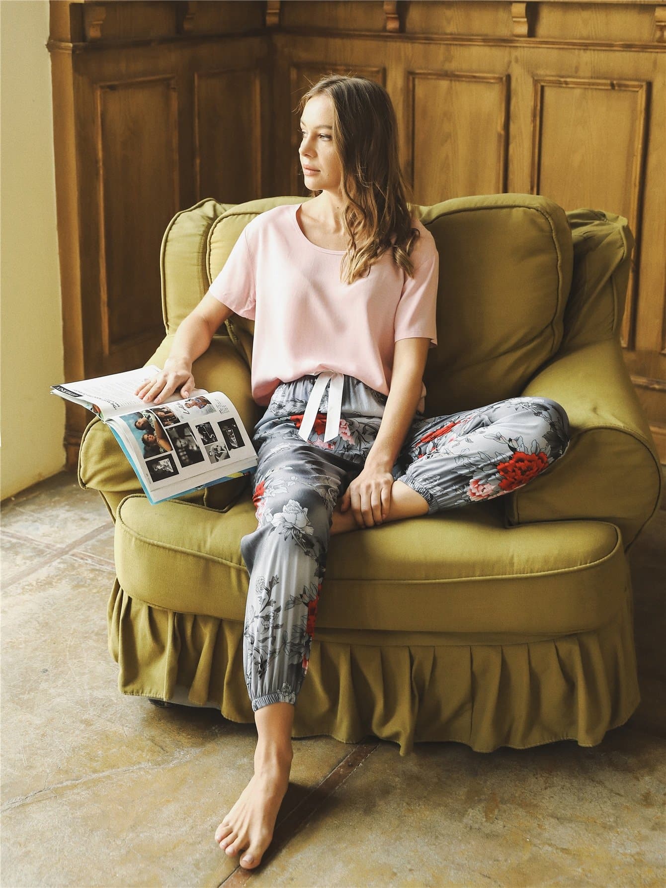 Round Neck Solid Top With Floral Print Trousers Pyjama Sleepwear Set