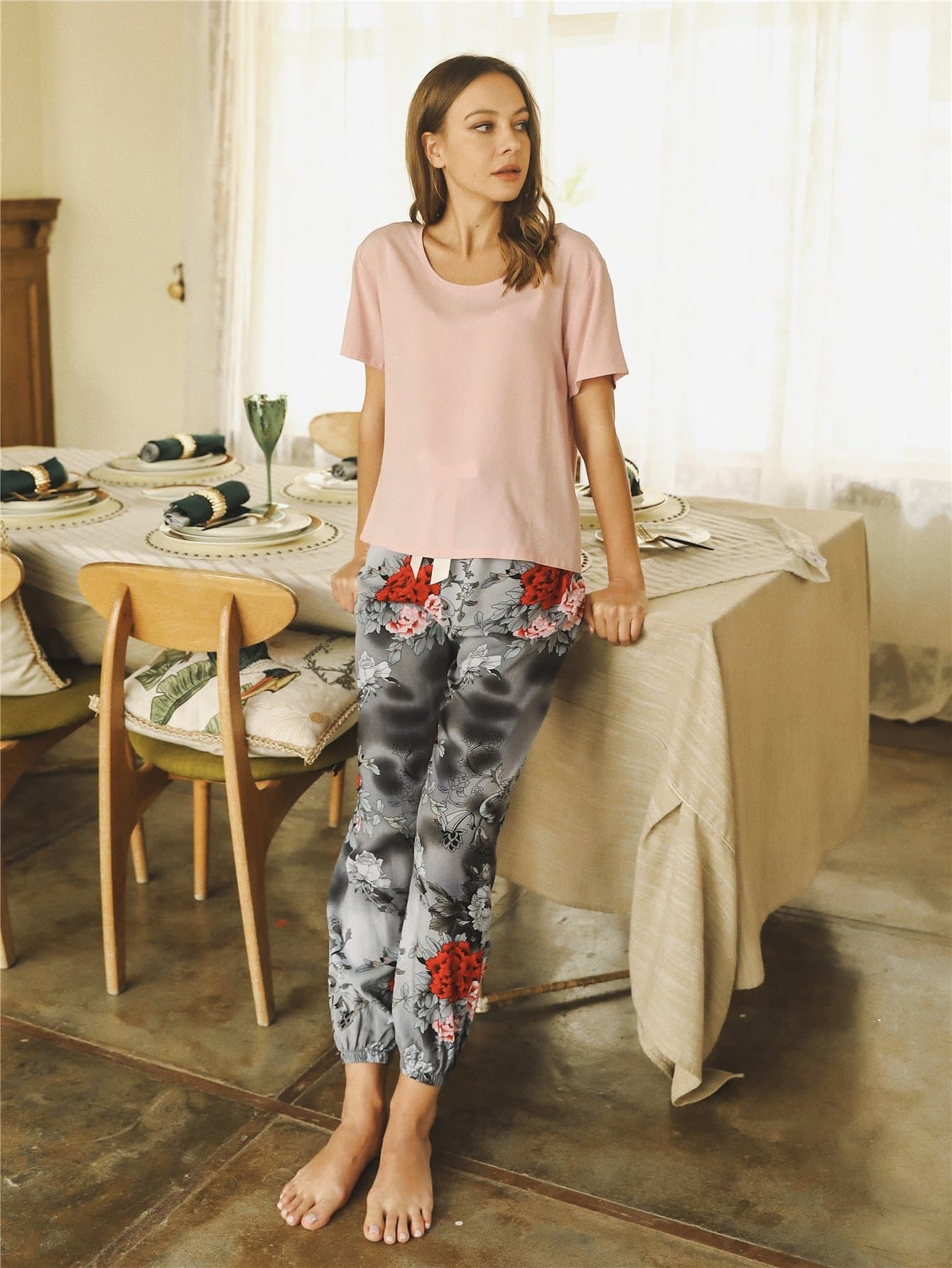 Round Neck Solid Top With Floral Print Trousers Pyjama Sleepwear Set