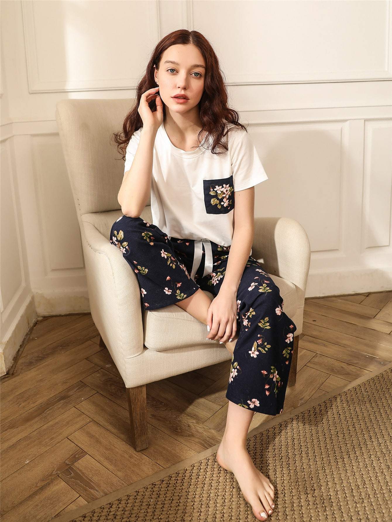 Round Neck Floral Print Patch Pocket Knotted Pyjama Sleepwear Set
