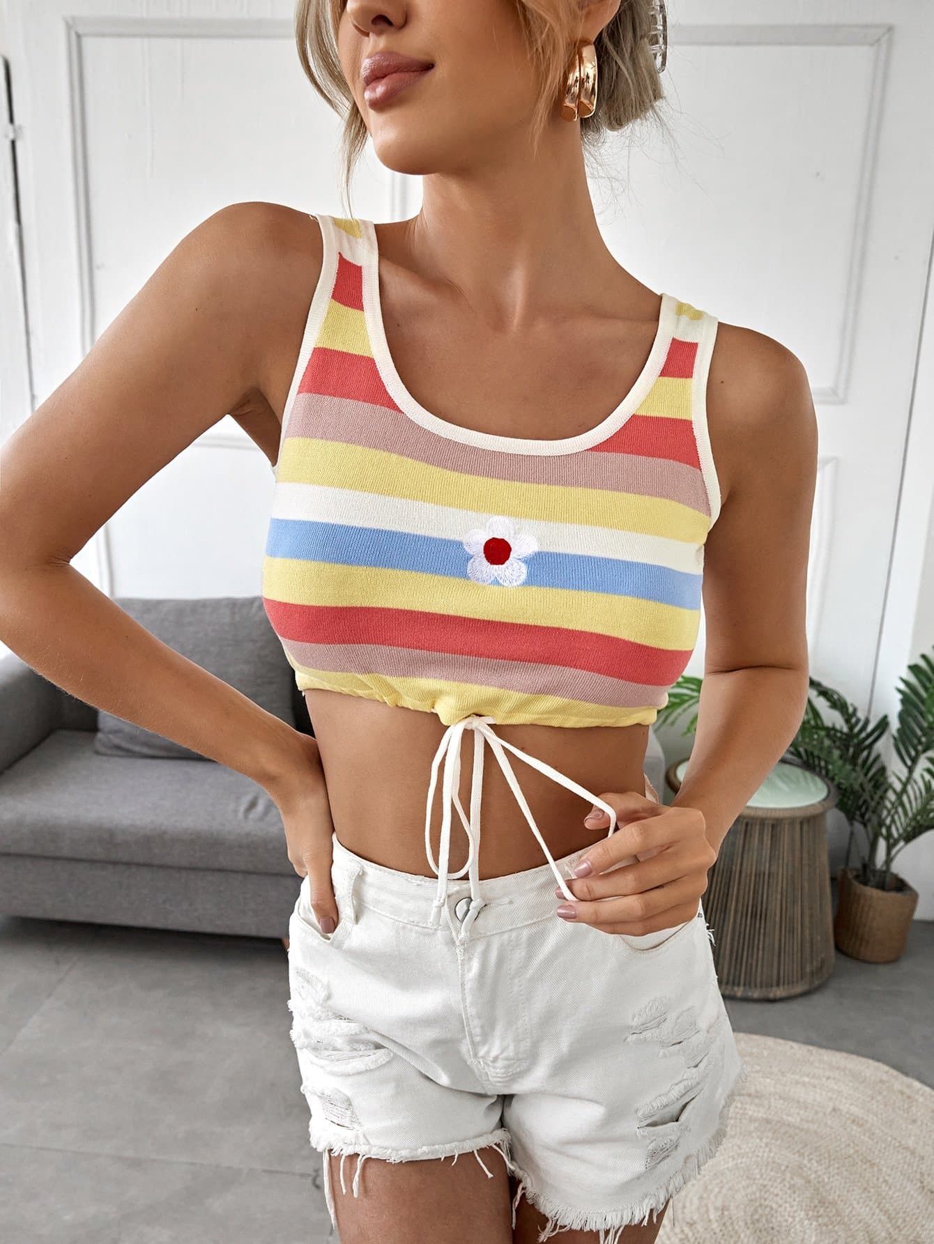 Striped Pattern Floral Embroidery Scoop Neck Drawstring Hem Crop Knit Top