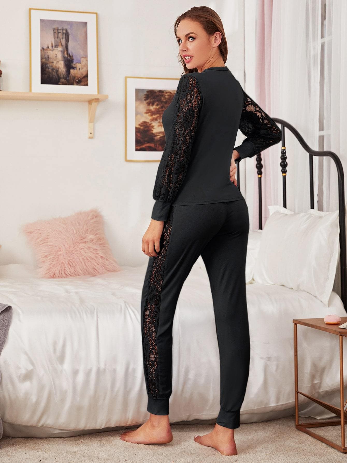 Round Neck Contrast Lace Pyjama Sleepwear Set