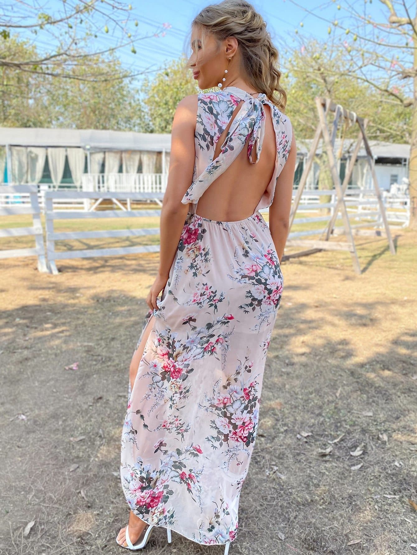 Stand Collar Floral Mock Neck Tied Backless Sleeveless Dress