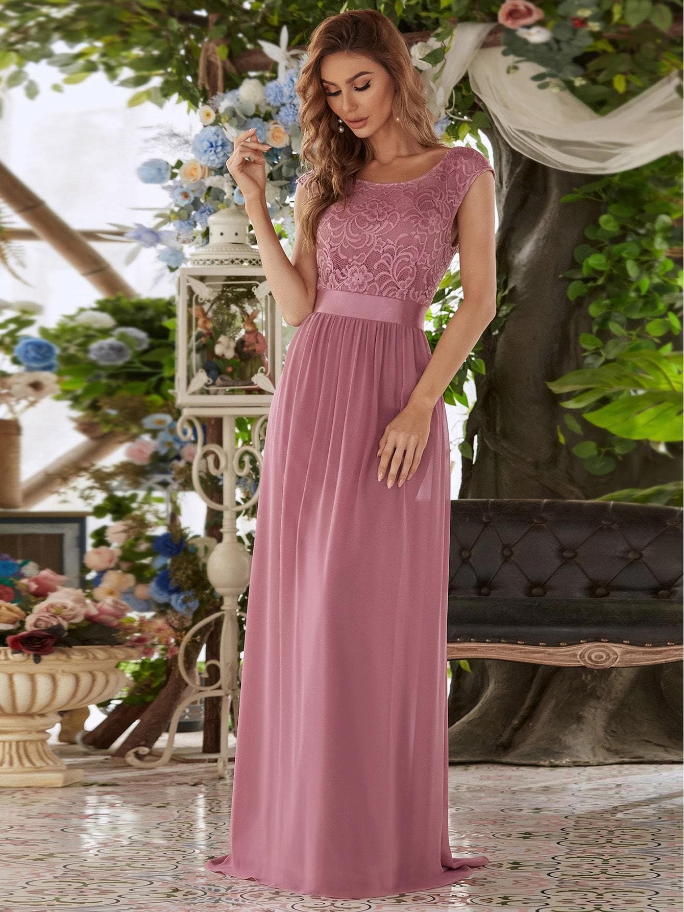 Dusty Pink Scoop Neck Lace Detail Maxi Prom Dress